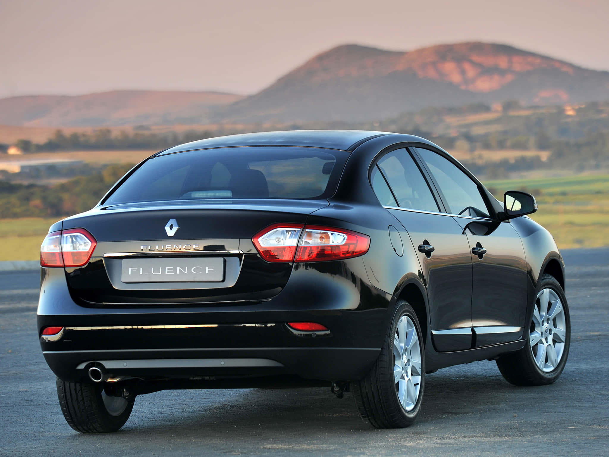 Renault Fluence, black, asphalt, Full HD Desktop Wallpaper
