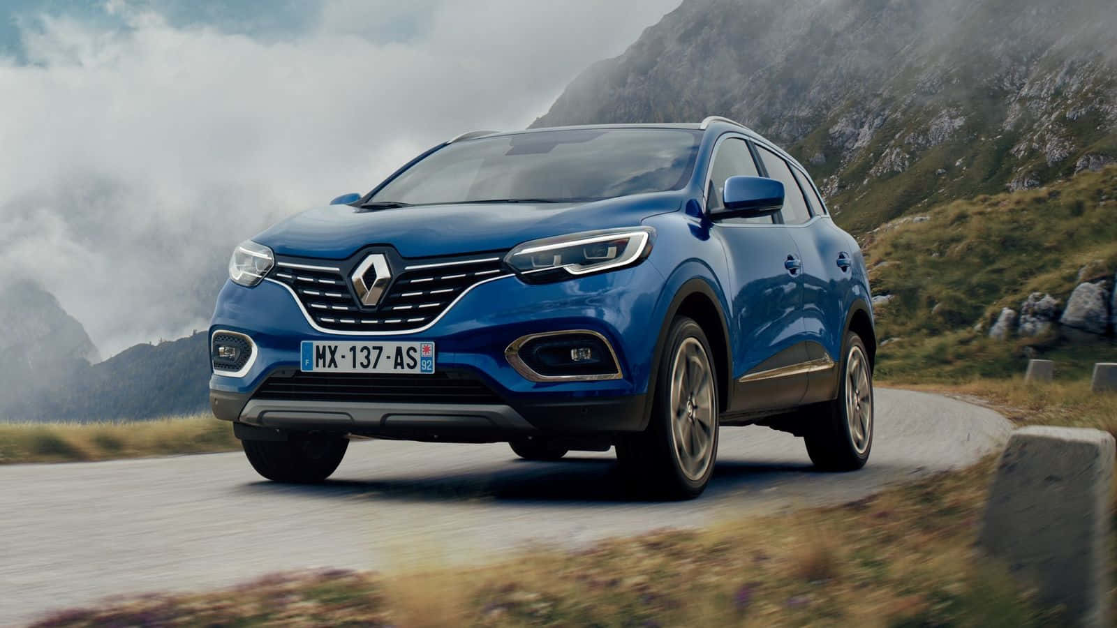 Renault Kadjar, vibrant blue, winding mountain road, HD Desktop Wallpaper