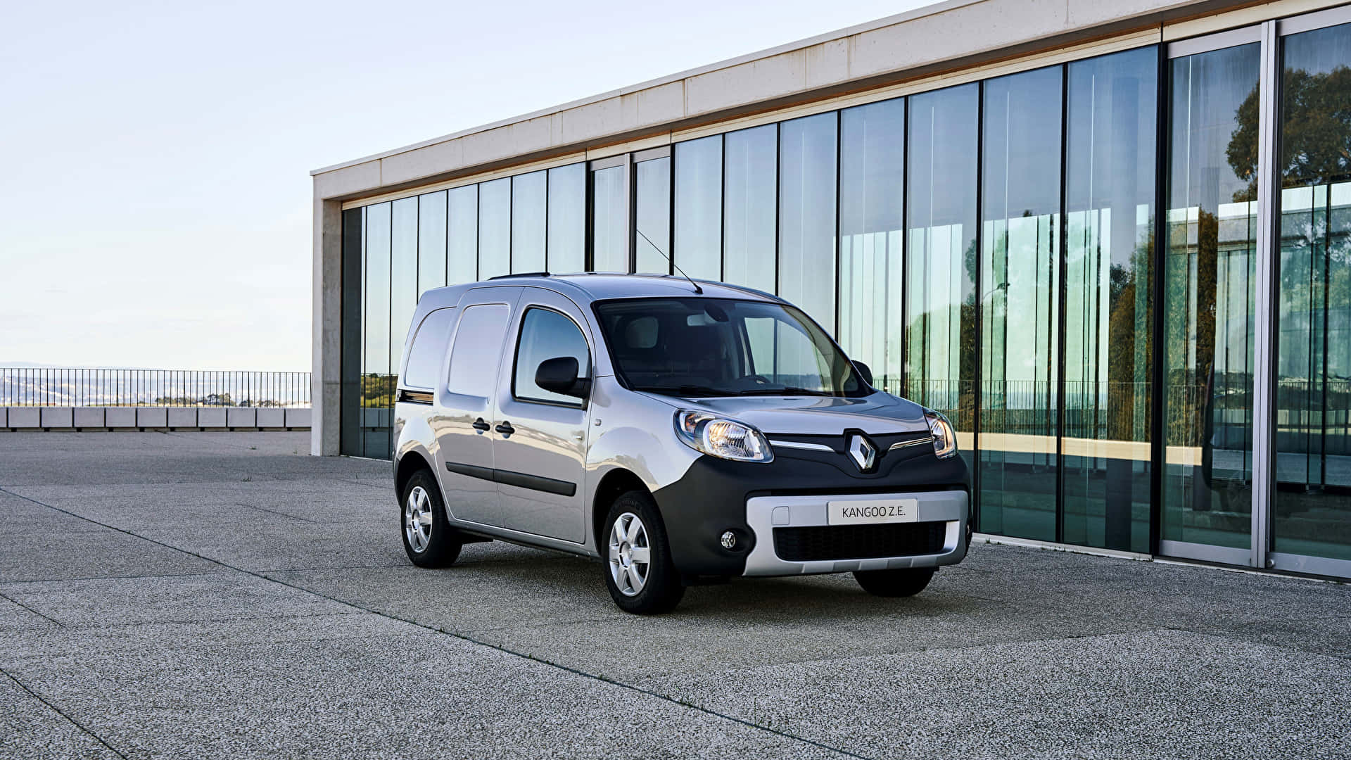 Renault Kangoo Z.E., silver, concrete plaza, Full HD Desktop Wallpaper