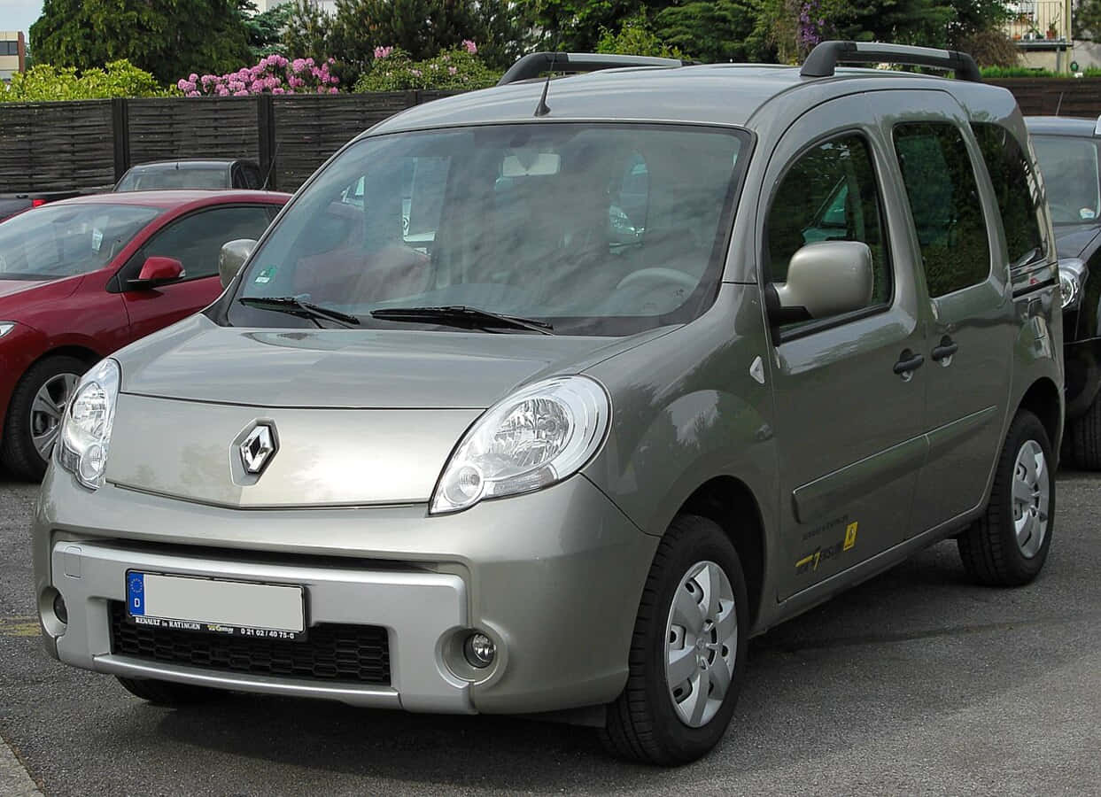 Renault Kangoo, silver, parked in a lot, SD Desktop Wallpaper