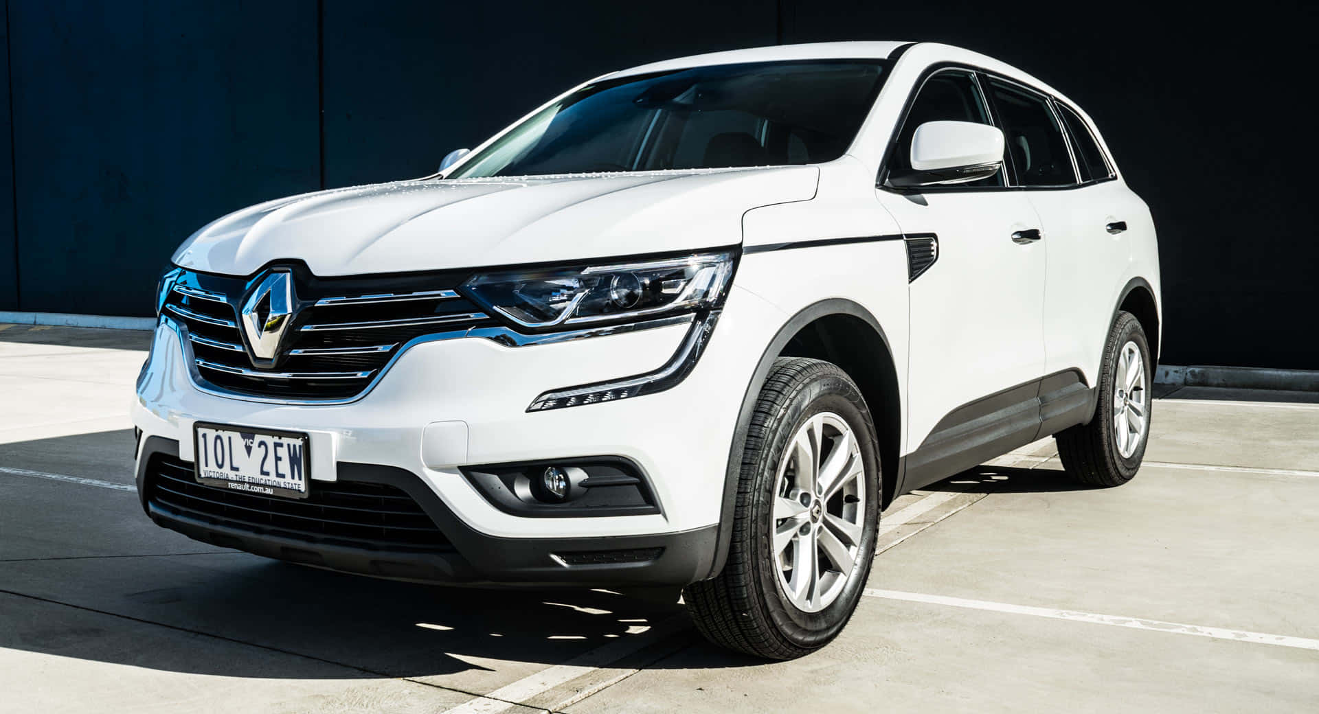 Renault Koleos, white, dark wall, Full HD Desktop Wallpaper