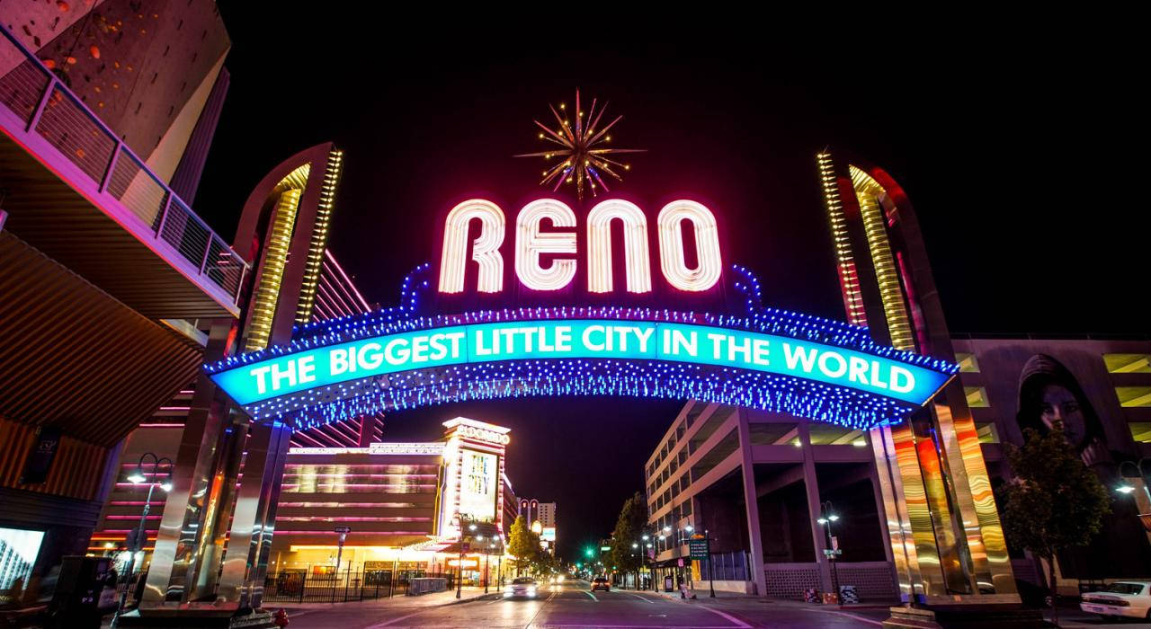 Reno, neon sign, nighttime view, HD Desktop Wallpaper