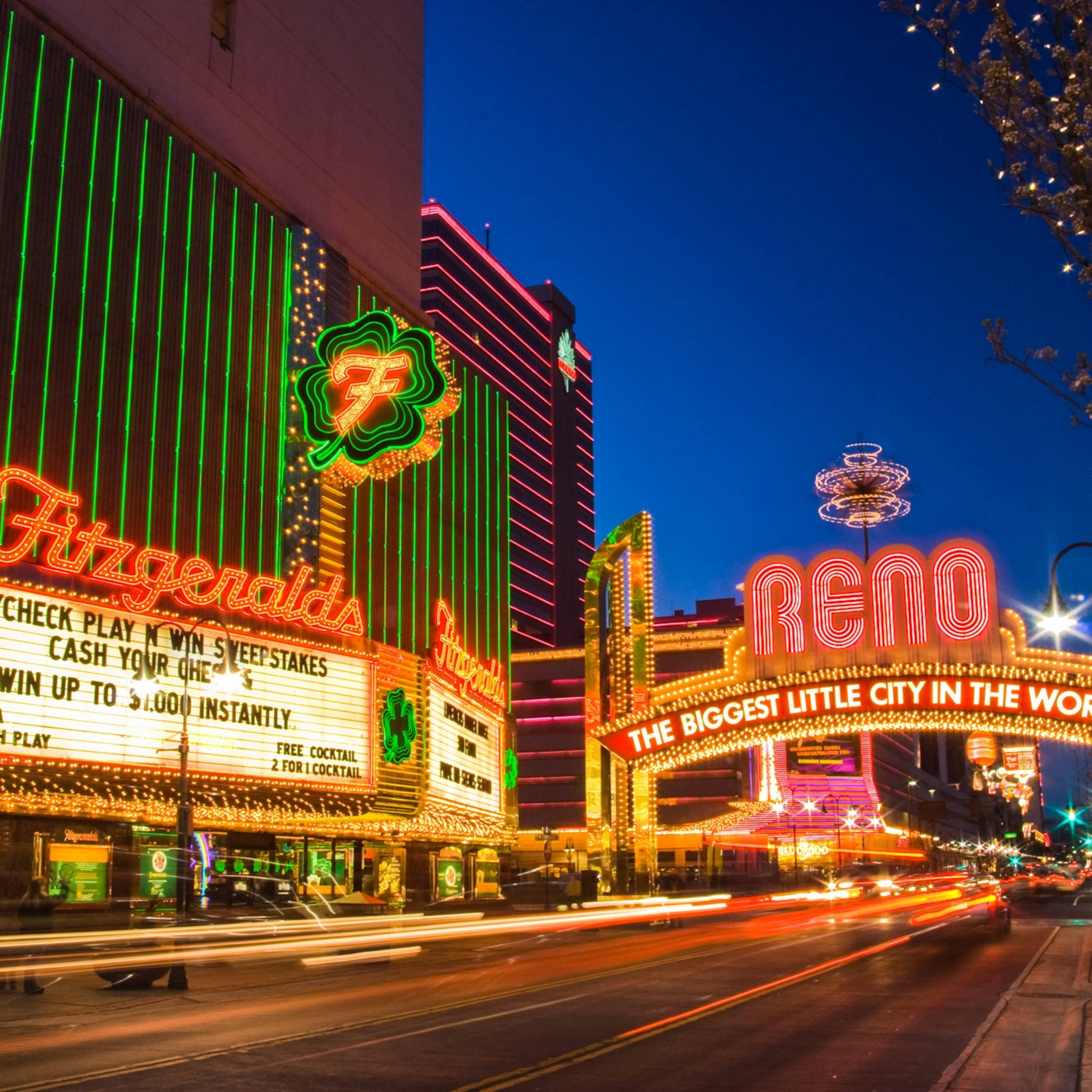Reno, Strip, downtown, 2K Desktop Wallpaper