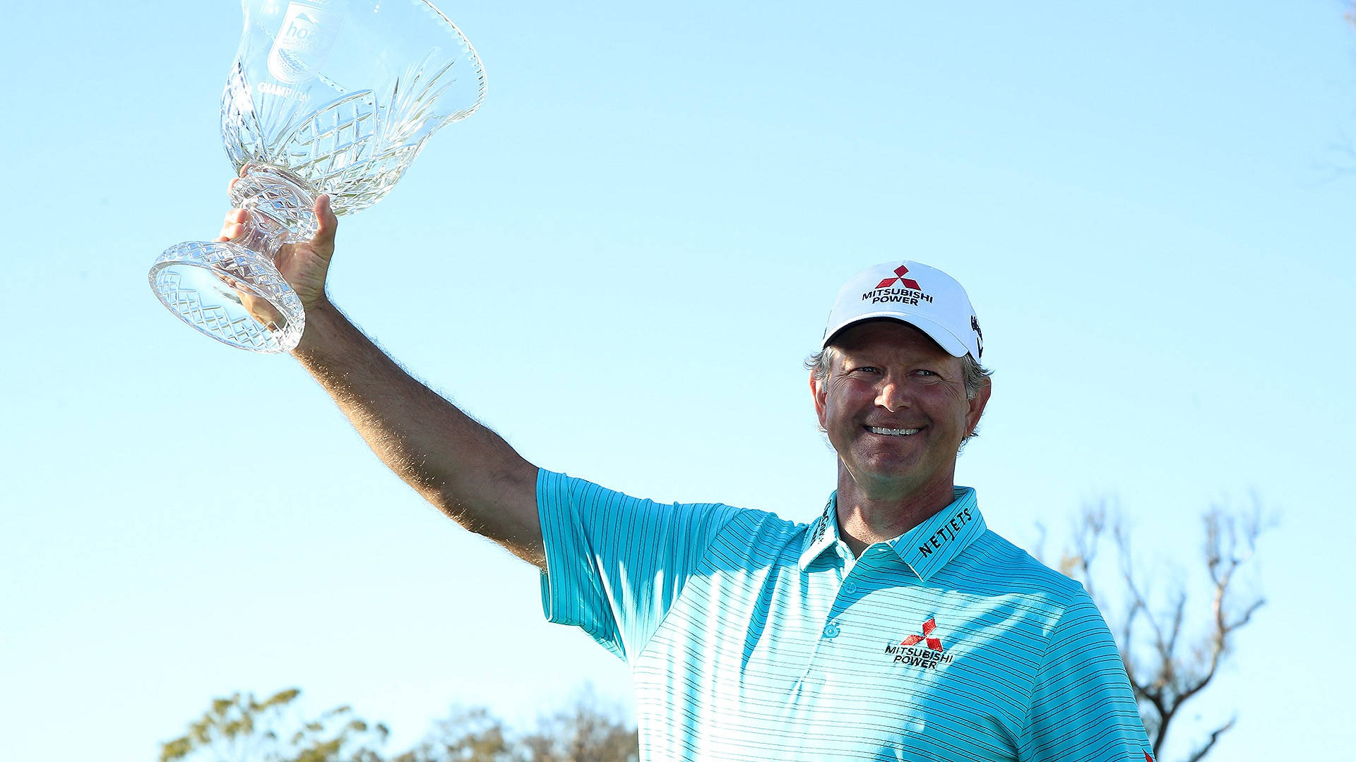 Retief Goosen, blue striped shirt, crystal trophy, Full HD Desktop Wallpaper