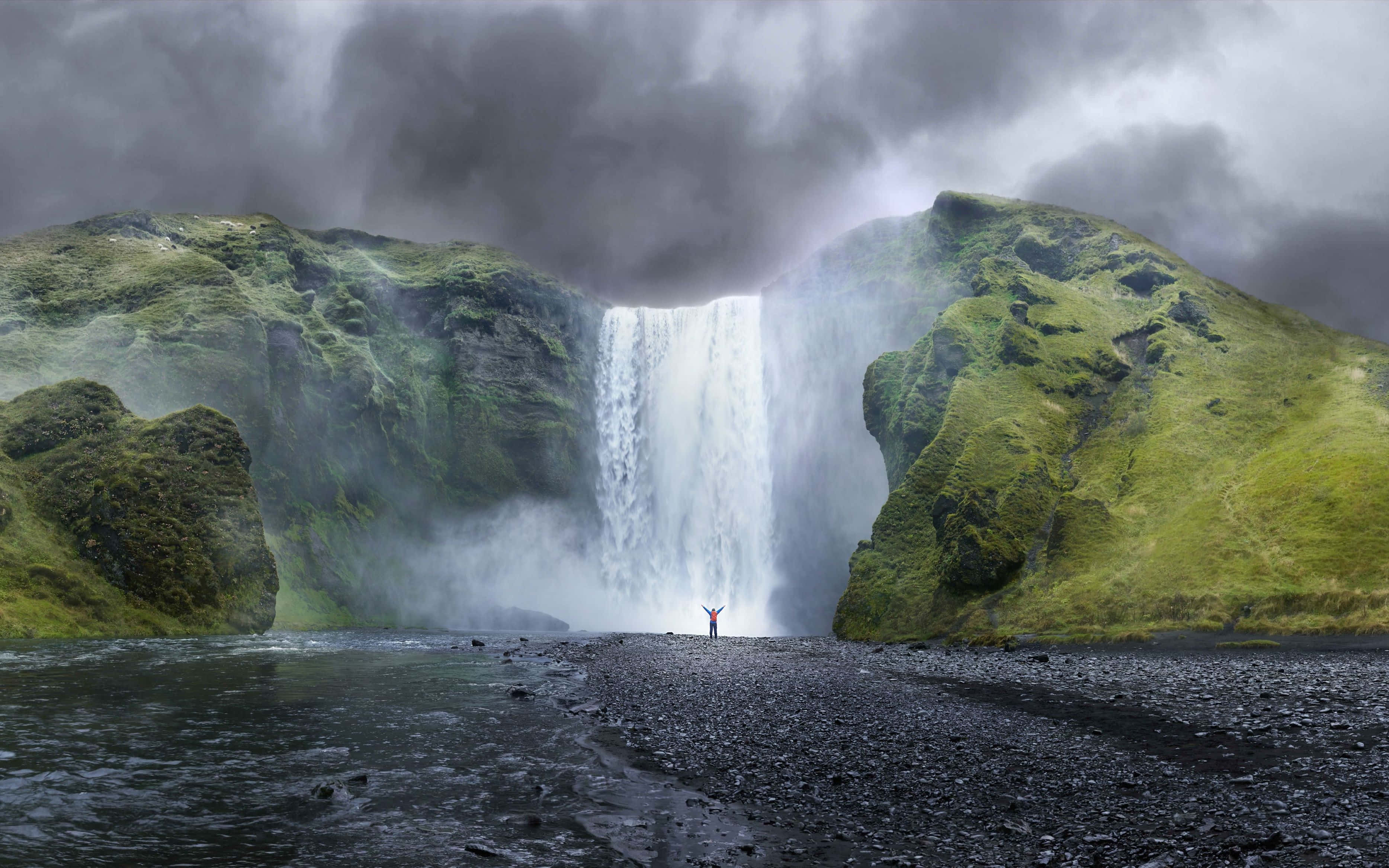 4K Retina Display, massive waterfall, mossy green cliffs, 2K Desktop Wallpaper