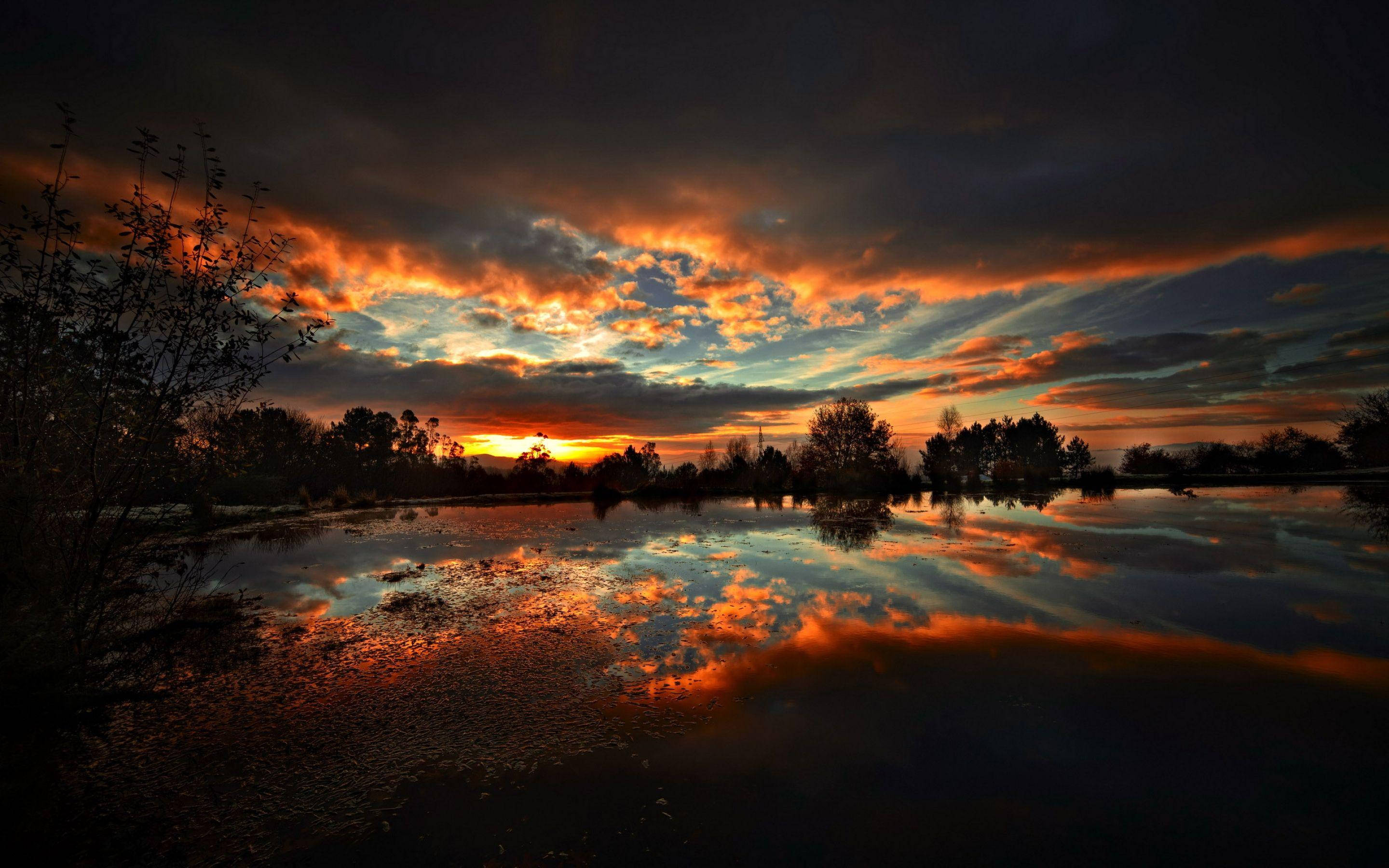 Retina, sunset, water reflection, 2K Desktop Wallpaper