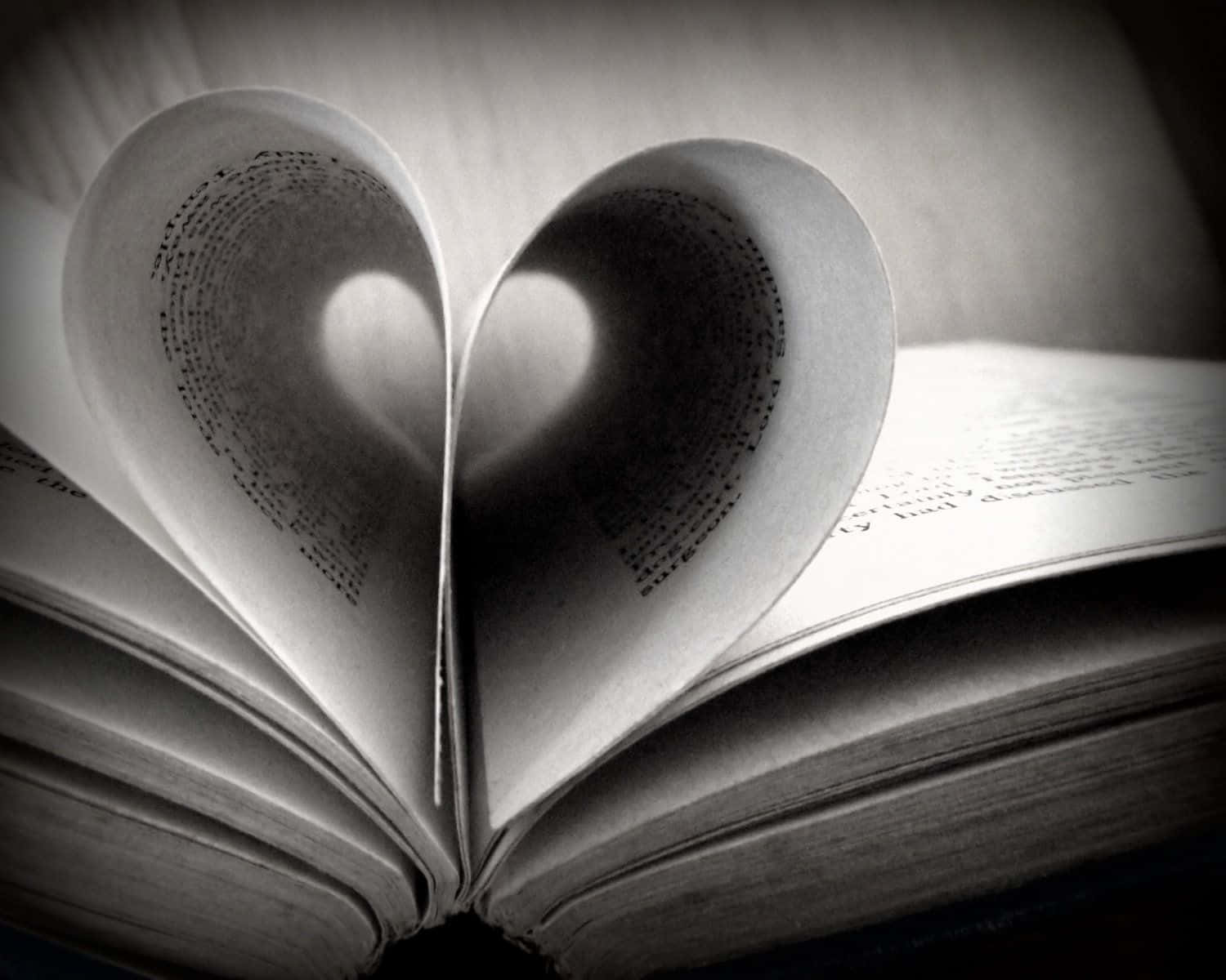vintage black and white, monochrome book, pages folded into a heart shape, HD Desktop Wallpaper