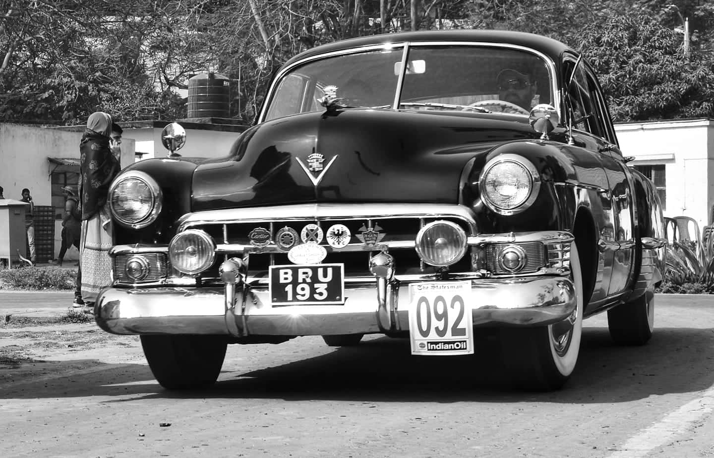 black American car, chrome details, vintage license plates, HD Desktop Wallpaper