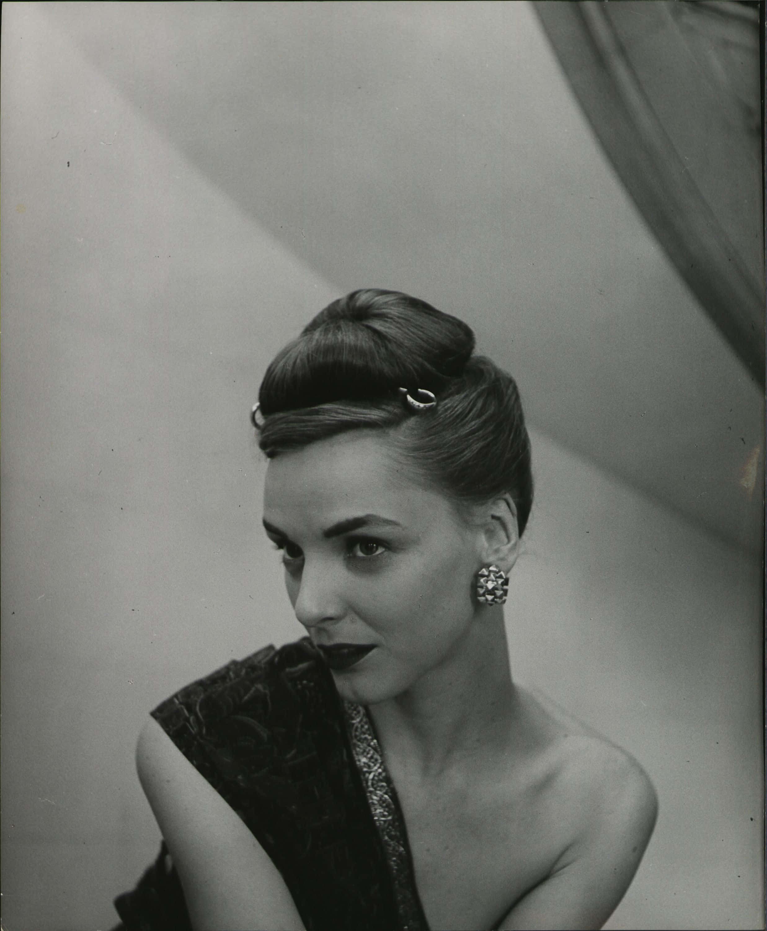 vintage elegance hairstyle, black and white portrait, elegant updo hairstyle, 2K Phone Wallpaper