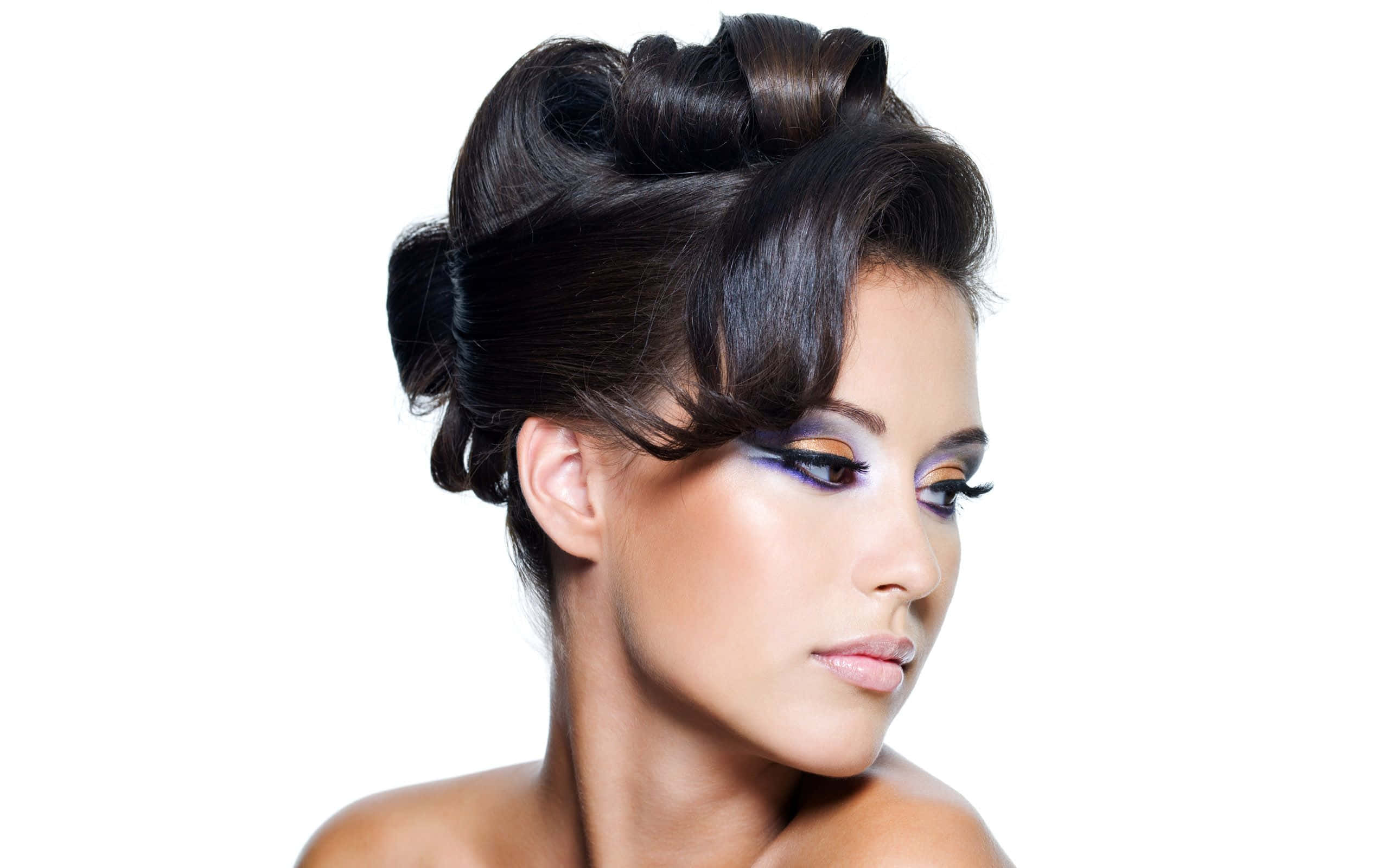 elegant retro updo hairstyle, dark hair, bold purple eye makeup, 2K Desktop Wallpaper
