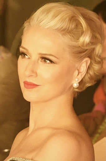 elegant blonde woman, vintage hairstyle, blonde updo, SD Phone Wallpaper