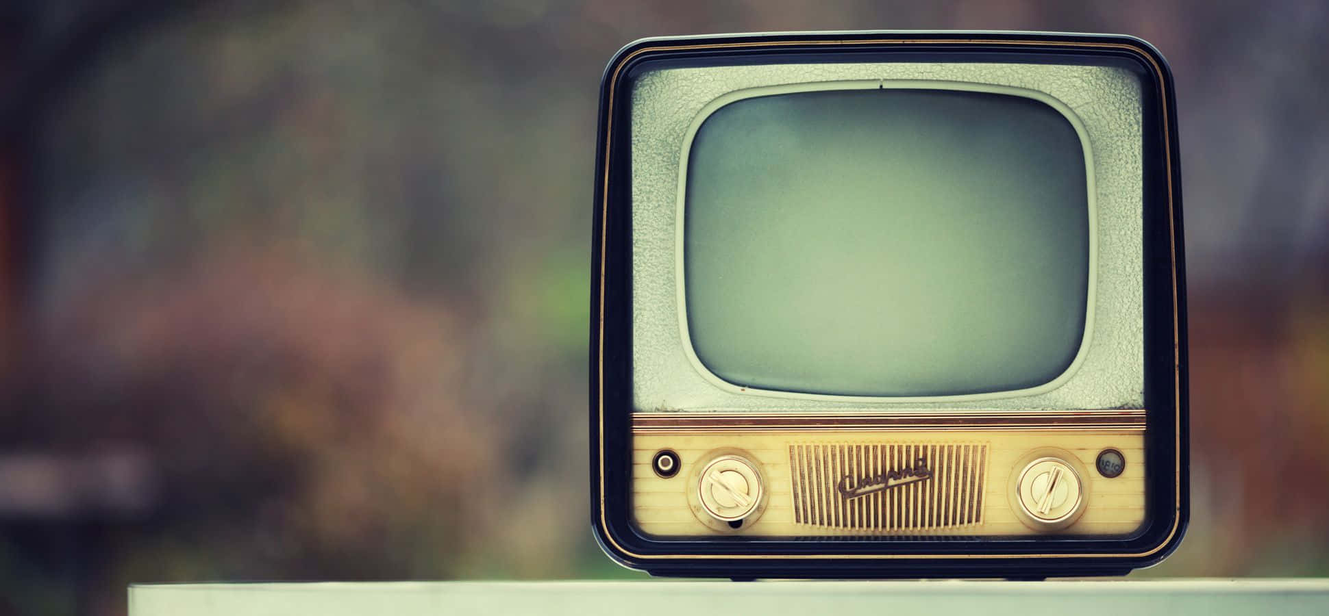 vintage television set, wooden knobs, blank screen, Full HD Desktop Wallpaper