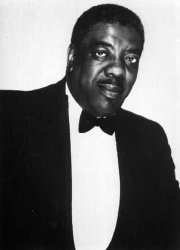 Rev James Cleveland, tuxedo, bow tie, SD Phone Wallpaper
