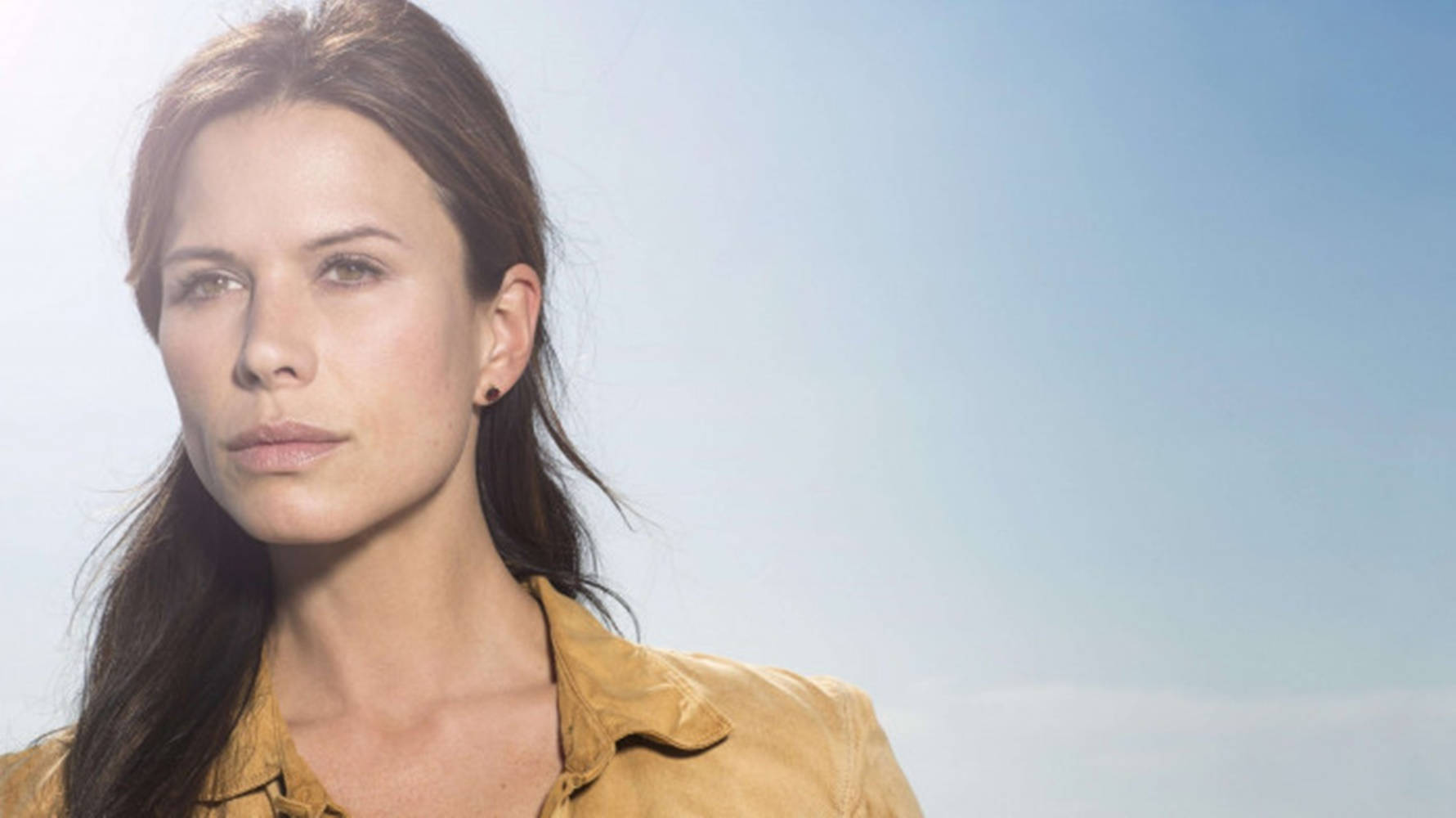 Rhona Mitra, blue sky, long dark hair, HD Desktop Wallpaper