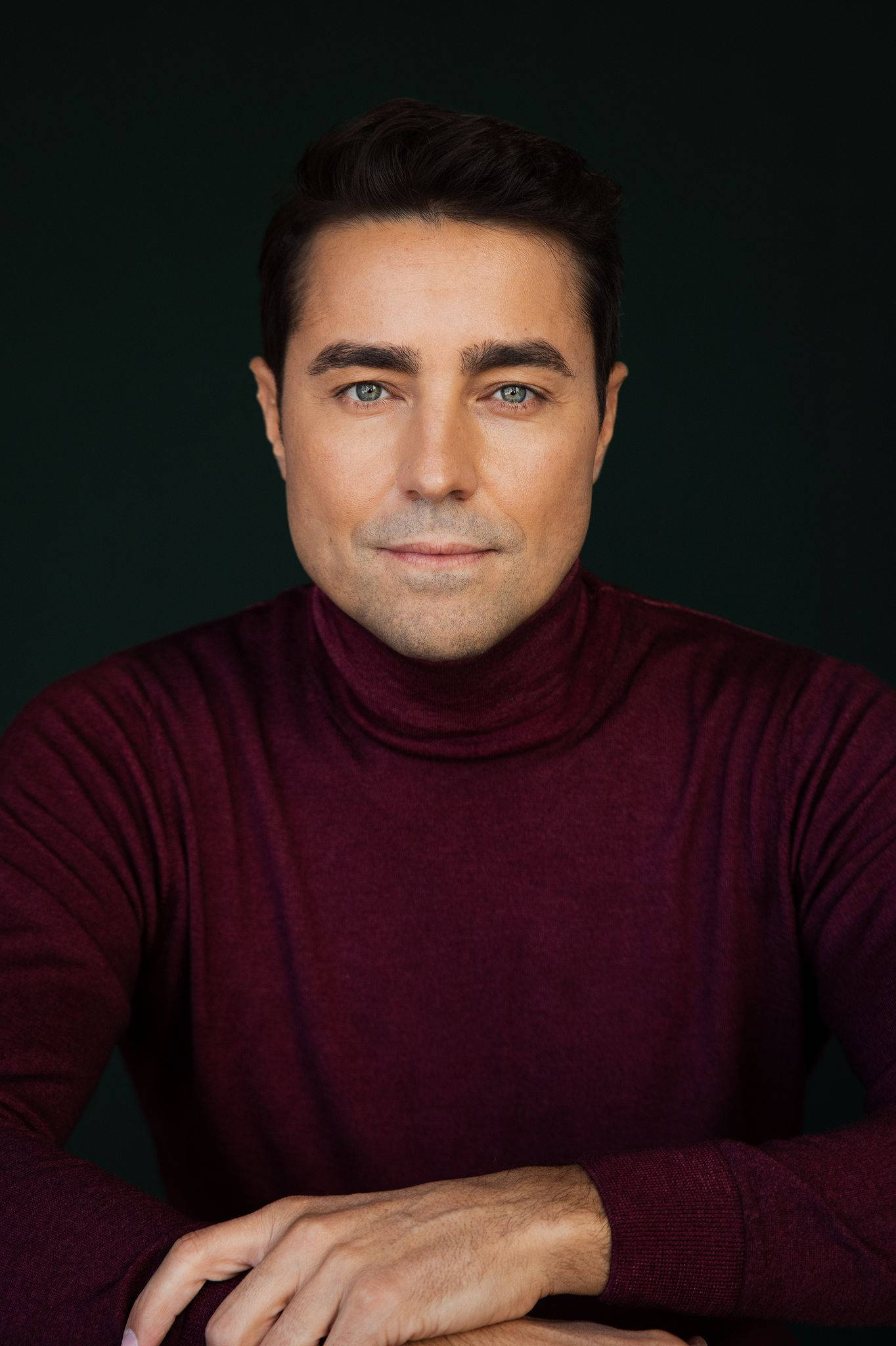 Ricardo Pereira, green eyes, dark hair, Full HD Phone Wallpaper