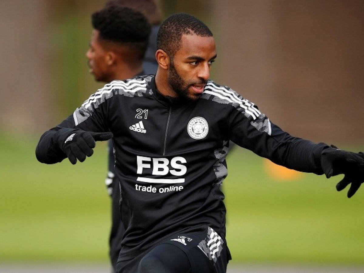 Ricardo Pereira, black training gear, grassy field, SD Desktop Wallpaper