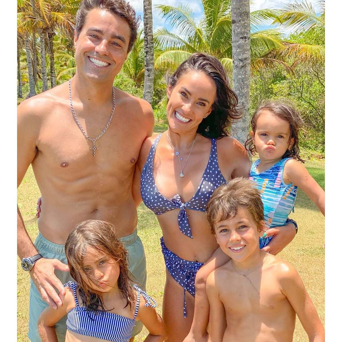 Ricardo Pereira, family, swimwear, SD Desktop Wallpaper