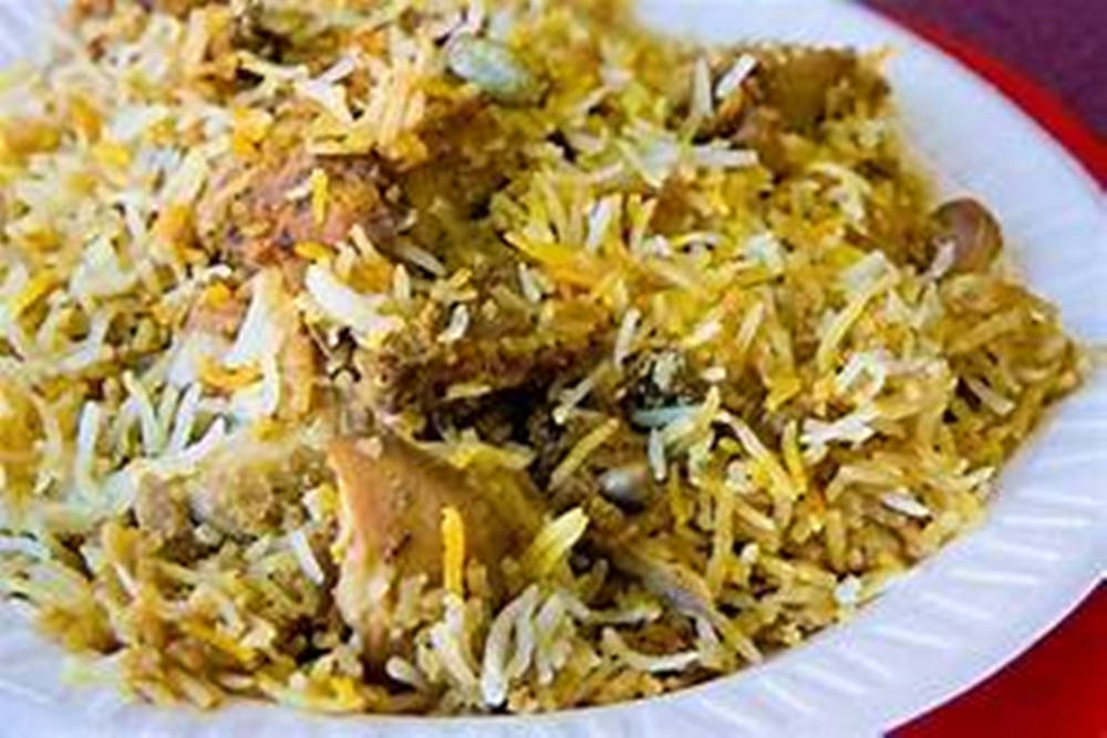 chicken biryani, golden-yellow biryani rice, chicken pieces, SD Desktop Wallpaper