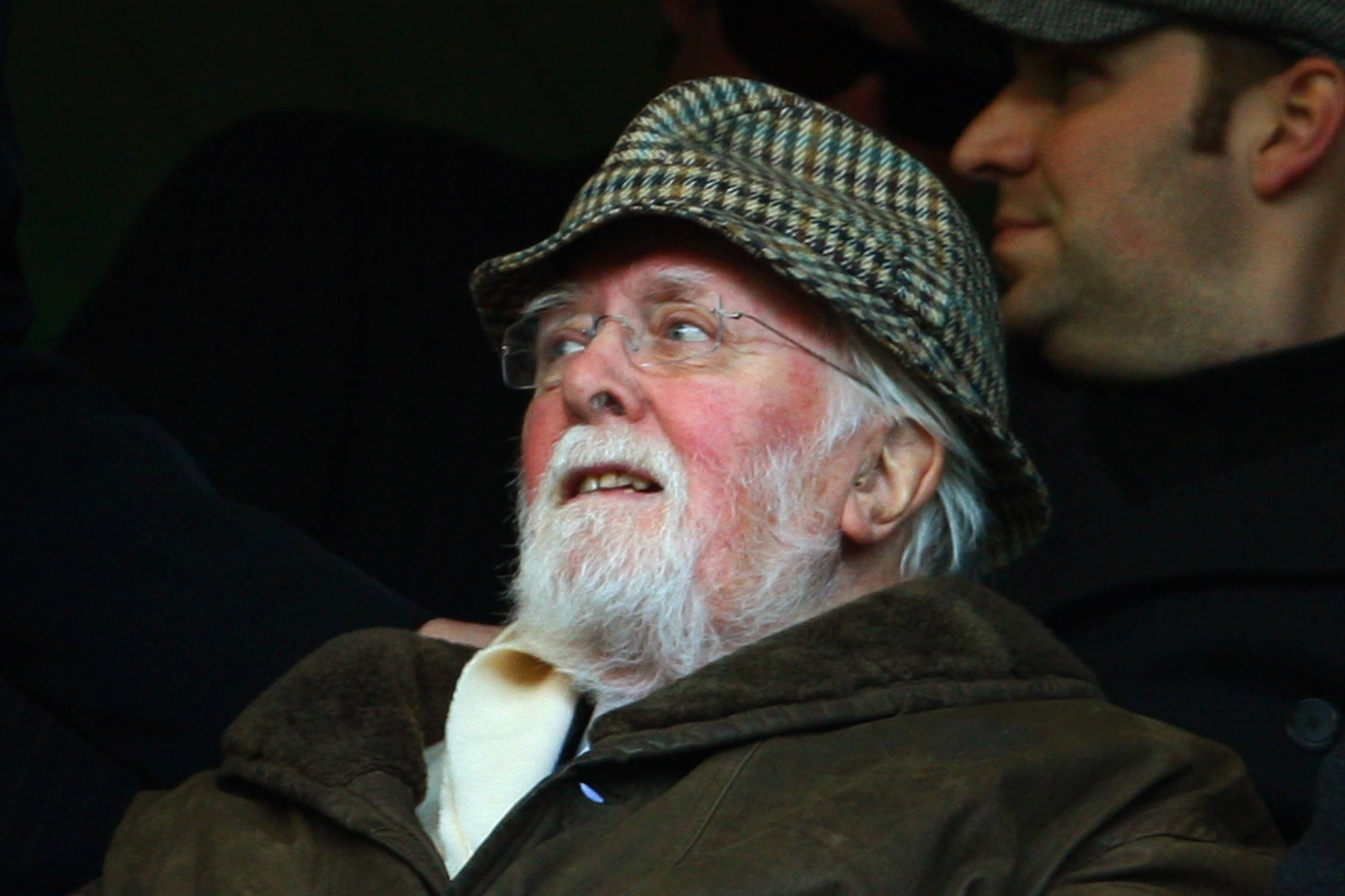 Richard Attenborough, detective costume, houndstooth hat, Full HD Desktop Wallpaper