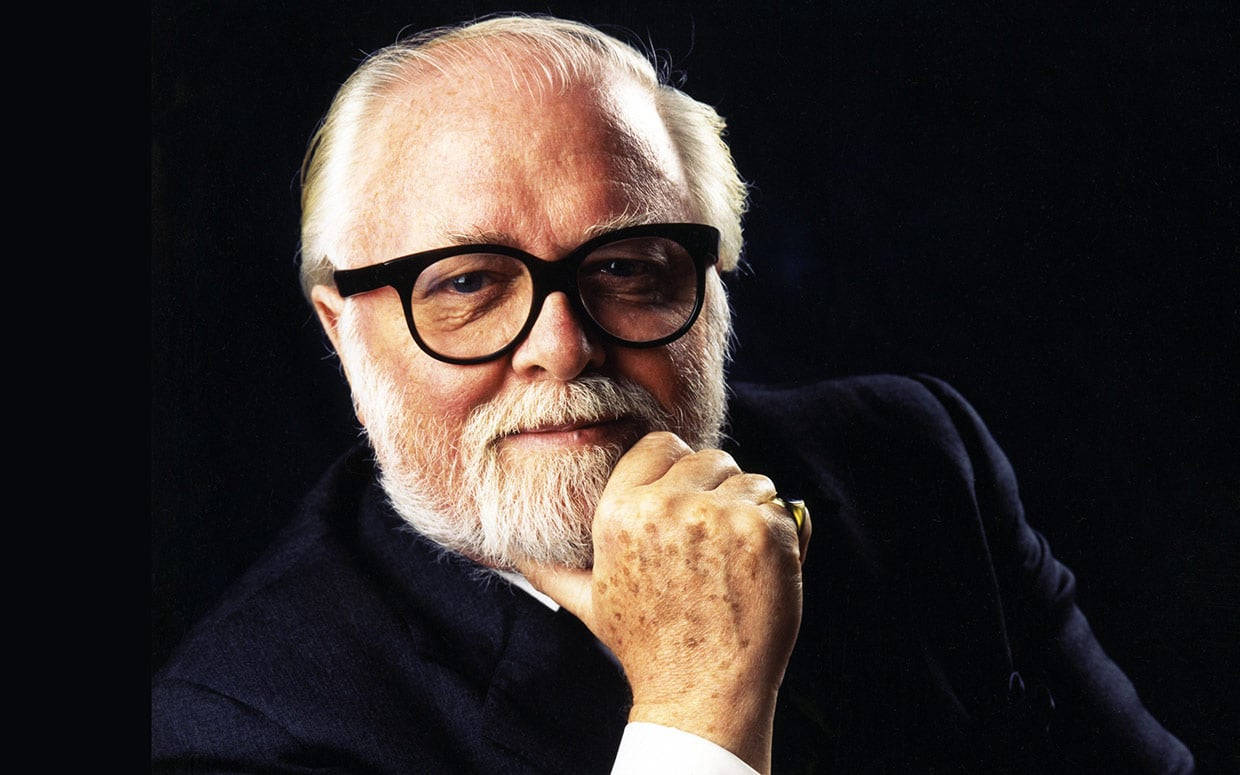 Richard Attenborough, white beard, thick black glasses, SD Desktop Wallpaper