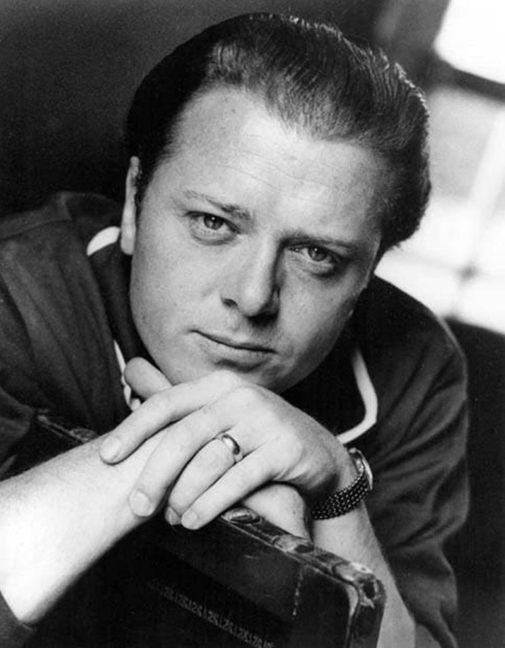 Richard Attenborough, black and white portrait, intense eyes, HD Phone Wallpaper