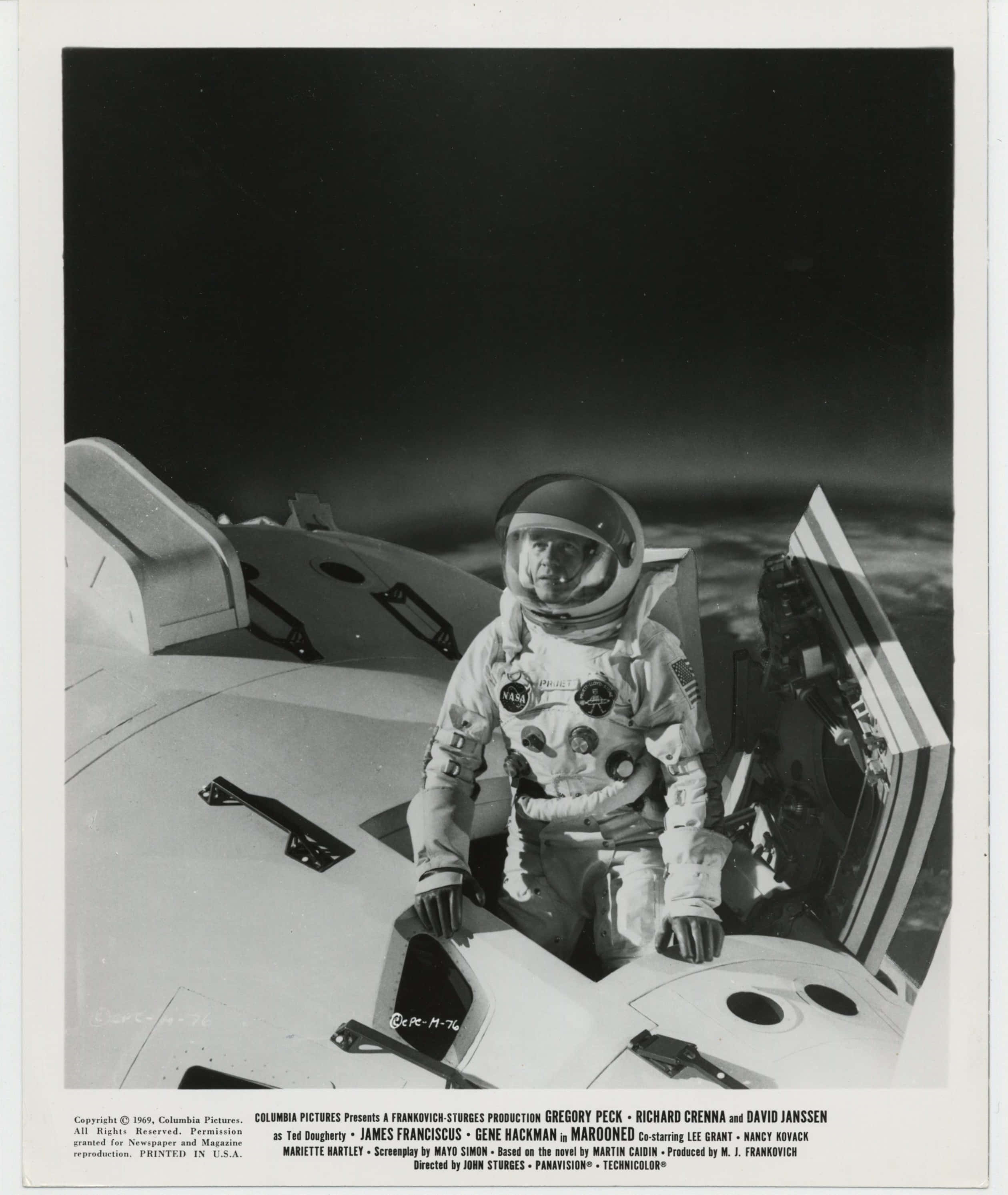 Richard Crenna, spacesuit, spacecraft cockpit, 2K Phone Wallpaper