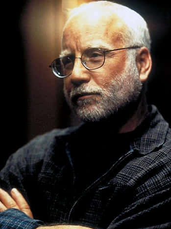 Richard Dreyfuss, crossed arms, balding man, SD Phone Wallpaper