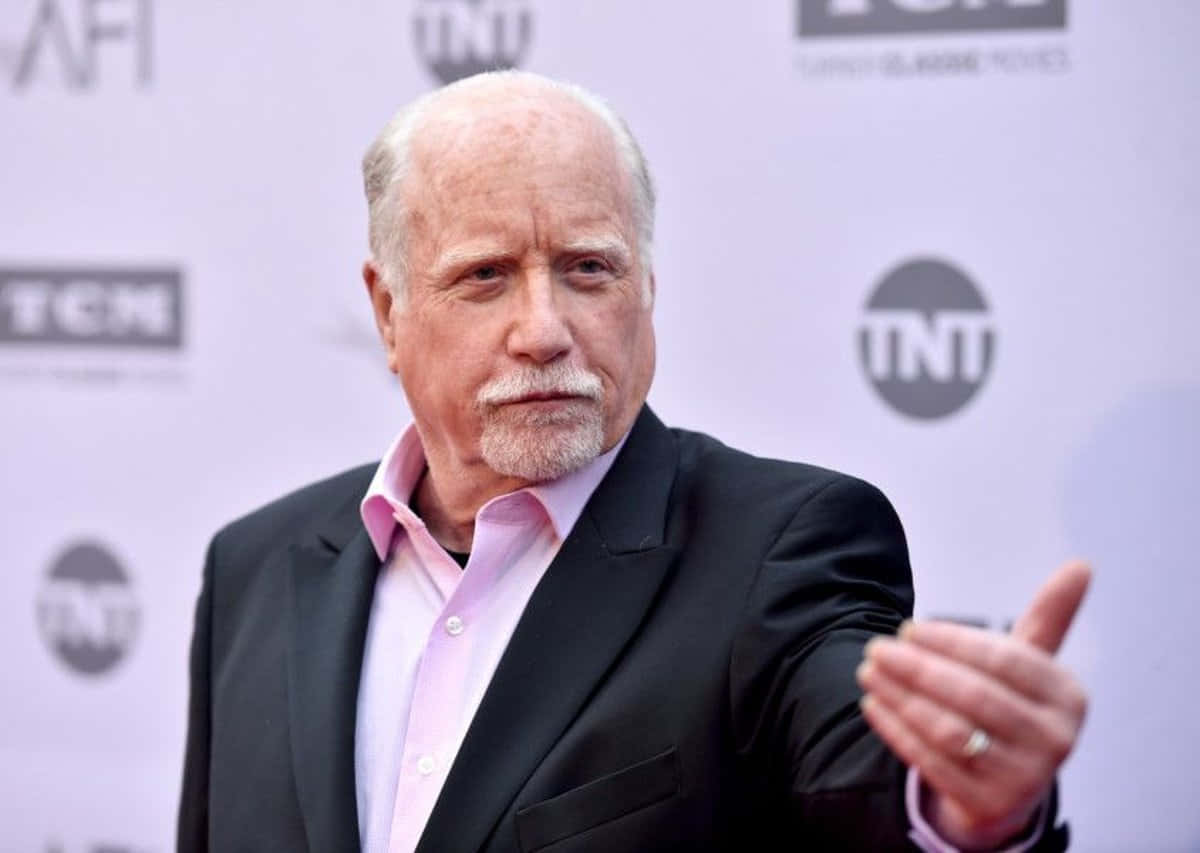 Richard Dreyfuss, red carpet event, logos, SD Desktop Wallpaper
