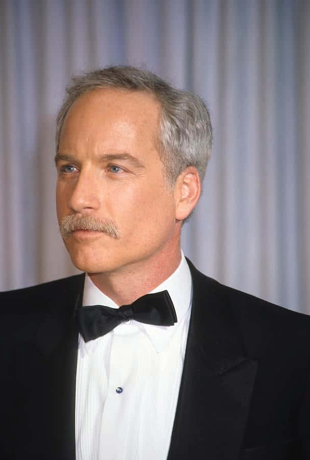 Richard Dreyfuss, black tuxedo, bow tie, SD Phone Wallpaper