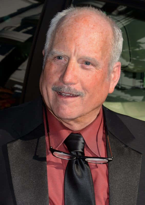 Richard Dreyfuss, white hair, mustache, SD Phone Wallpaper