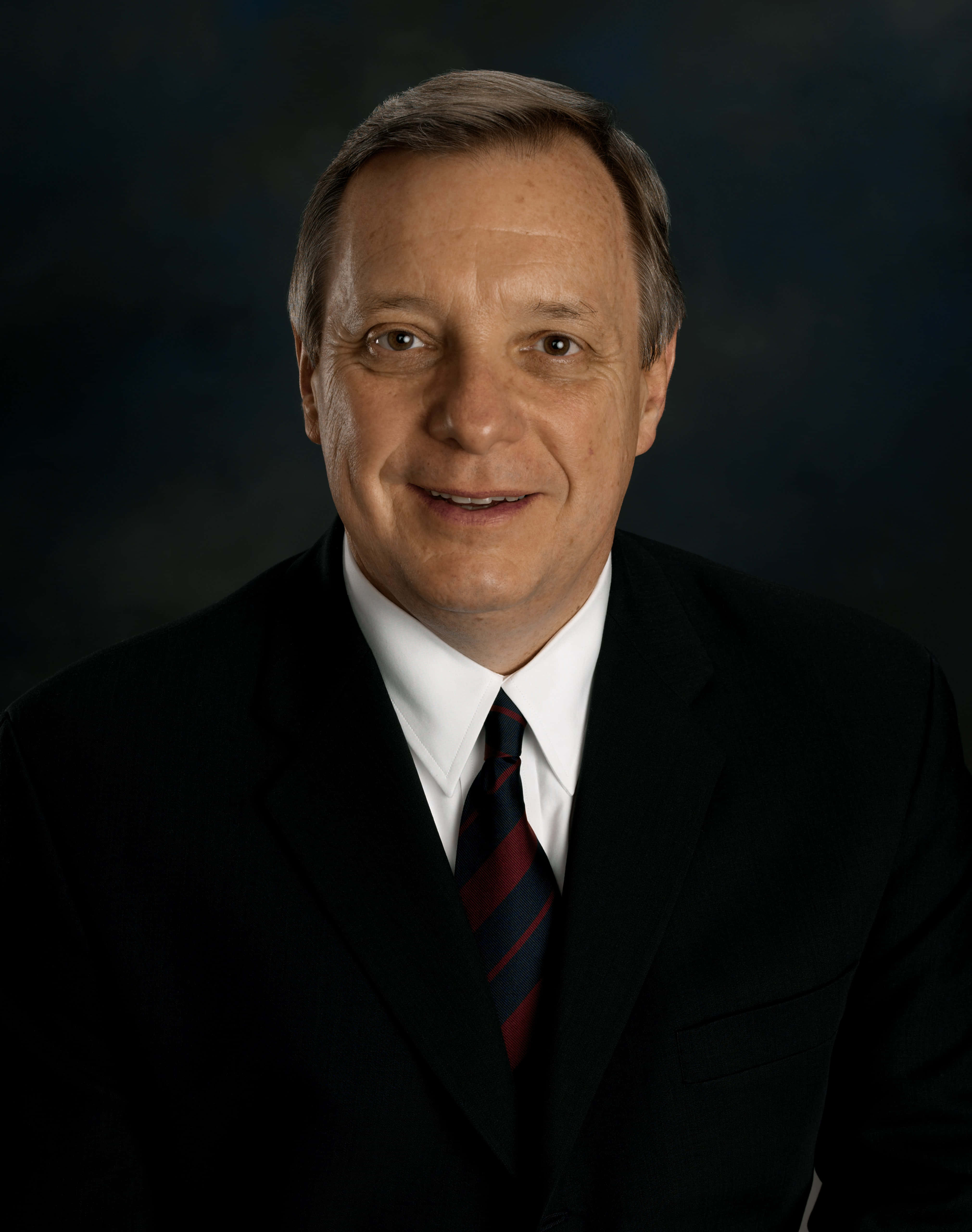 Richard Durbin, dark suit, striped tie, 5K Phone Wallpaper