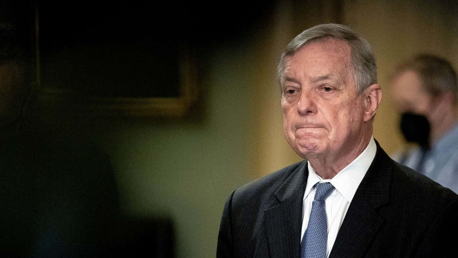 Richard Durbin, dark suit, blue tie, HD Desktop Wallpaper
