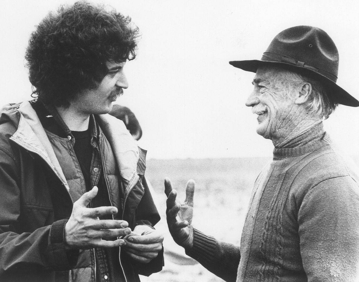 Richard Farnsworth, black and white, outdoors, SD Desktop Wallpaper