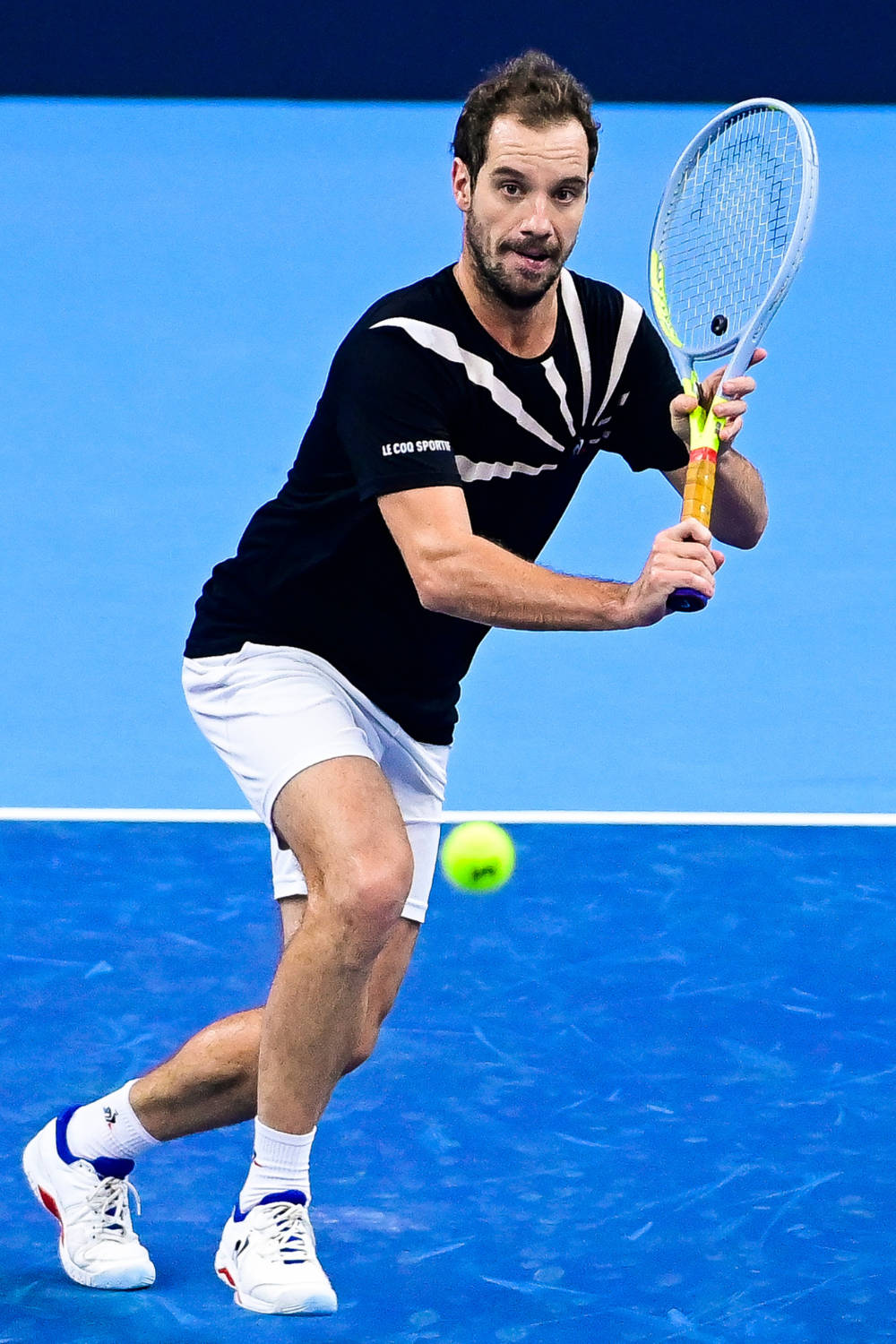 Richard Gasquet, vibrant blue court, yellow ball, HD Phone Wallpaper