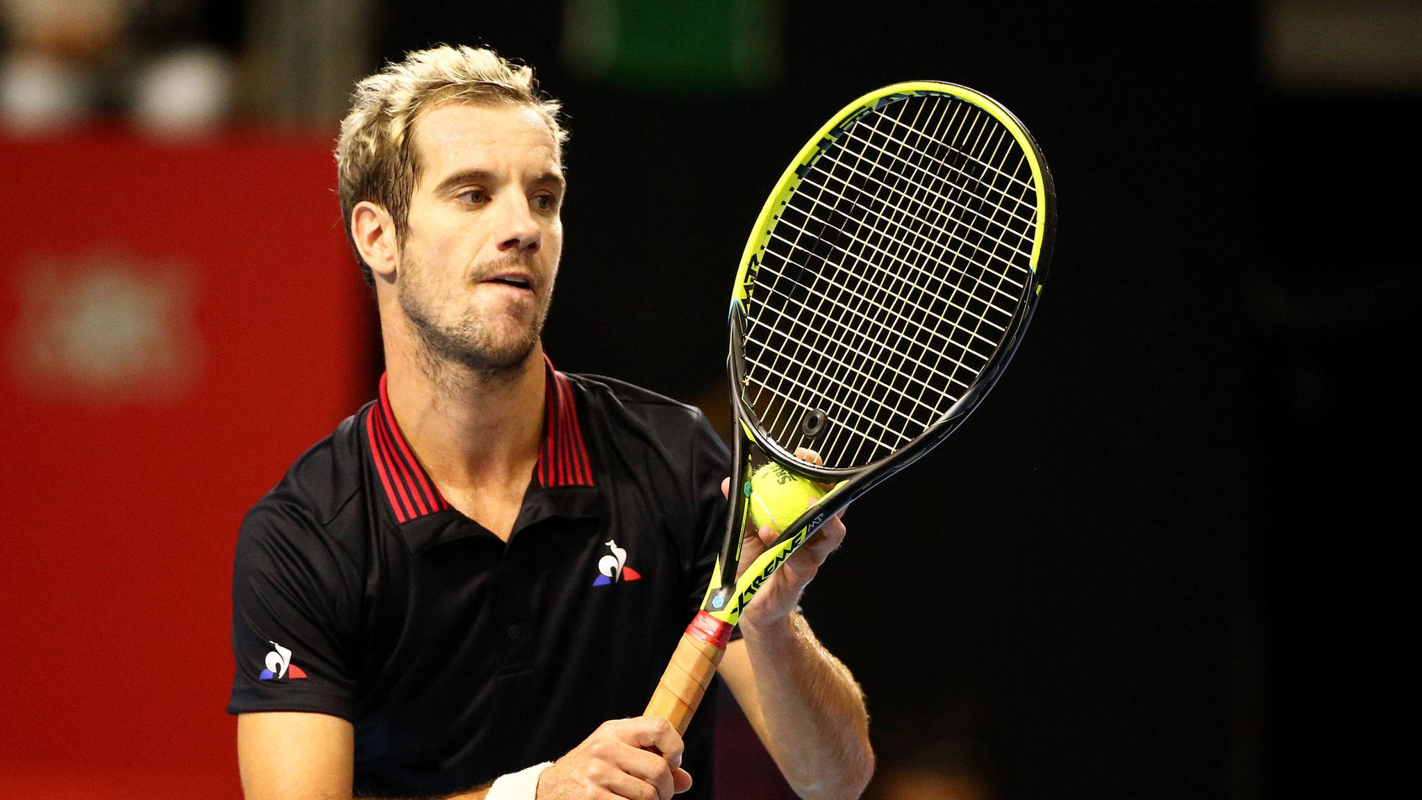 Richard Gasquet, yellow and black racket, ball poised for action, Full HD Desktop Wallpaper