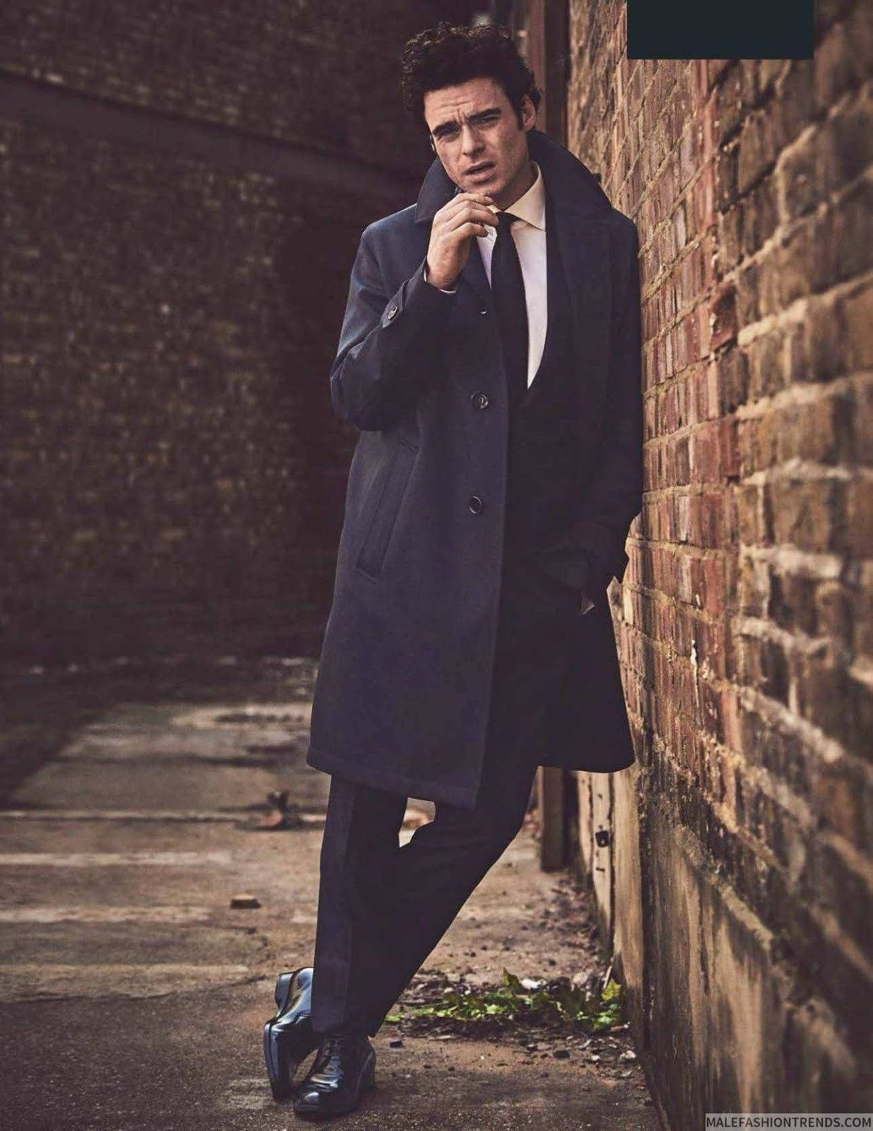 Richard Madden, navy coat, weathered brick wall, HD Phone Wallpaper