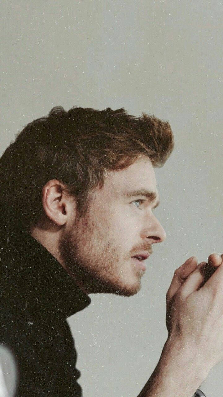 Richard Madden, tousled brown hair, stubble, HD Phone Wallpaper
