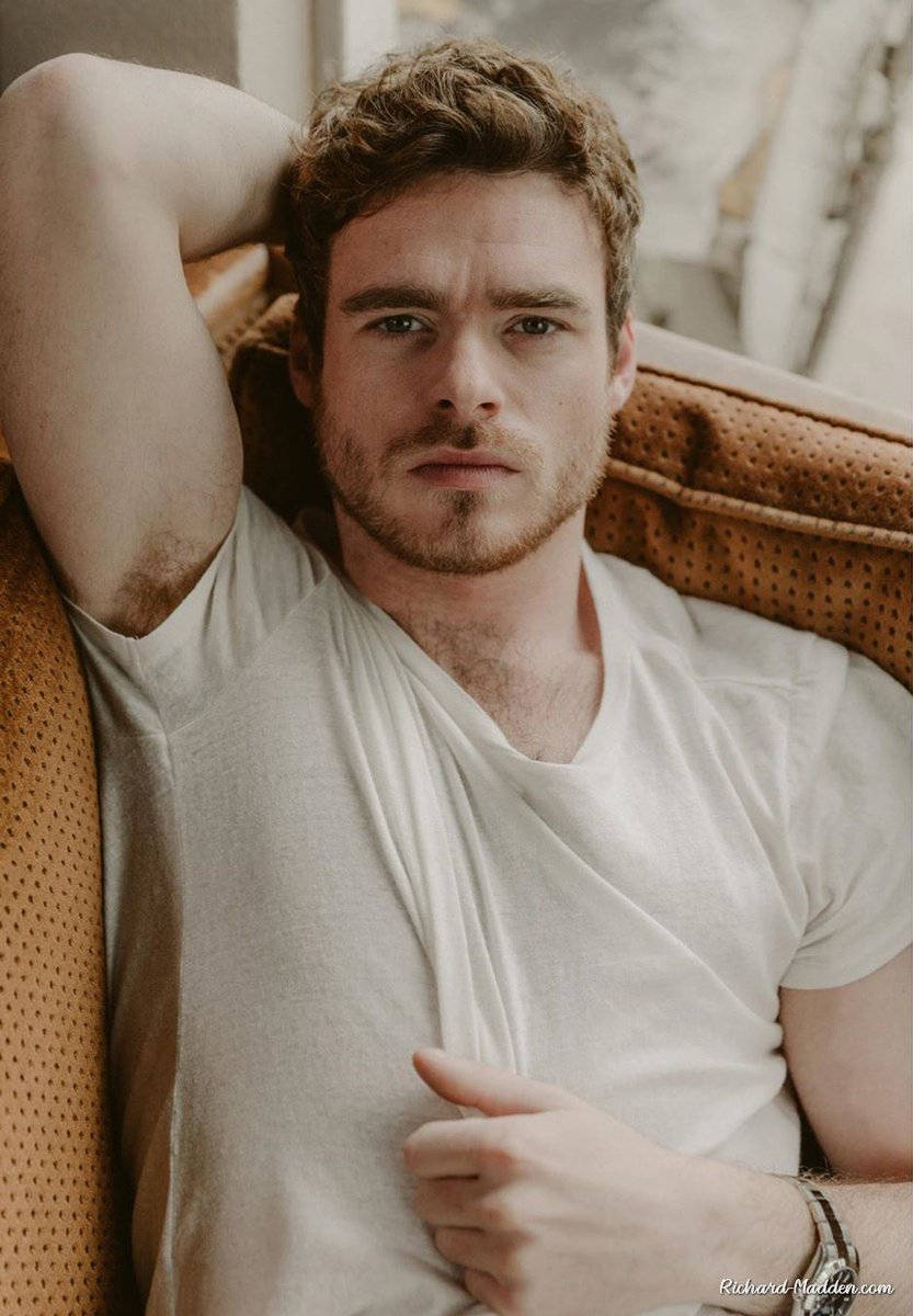 Richard Madden, tousled hair, light beard, SD Phone Wallpaper