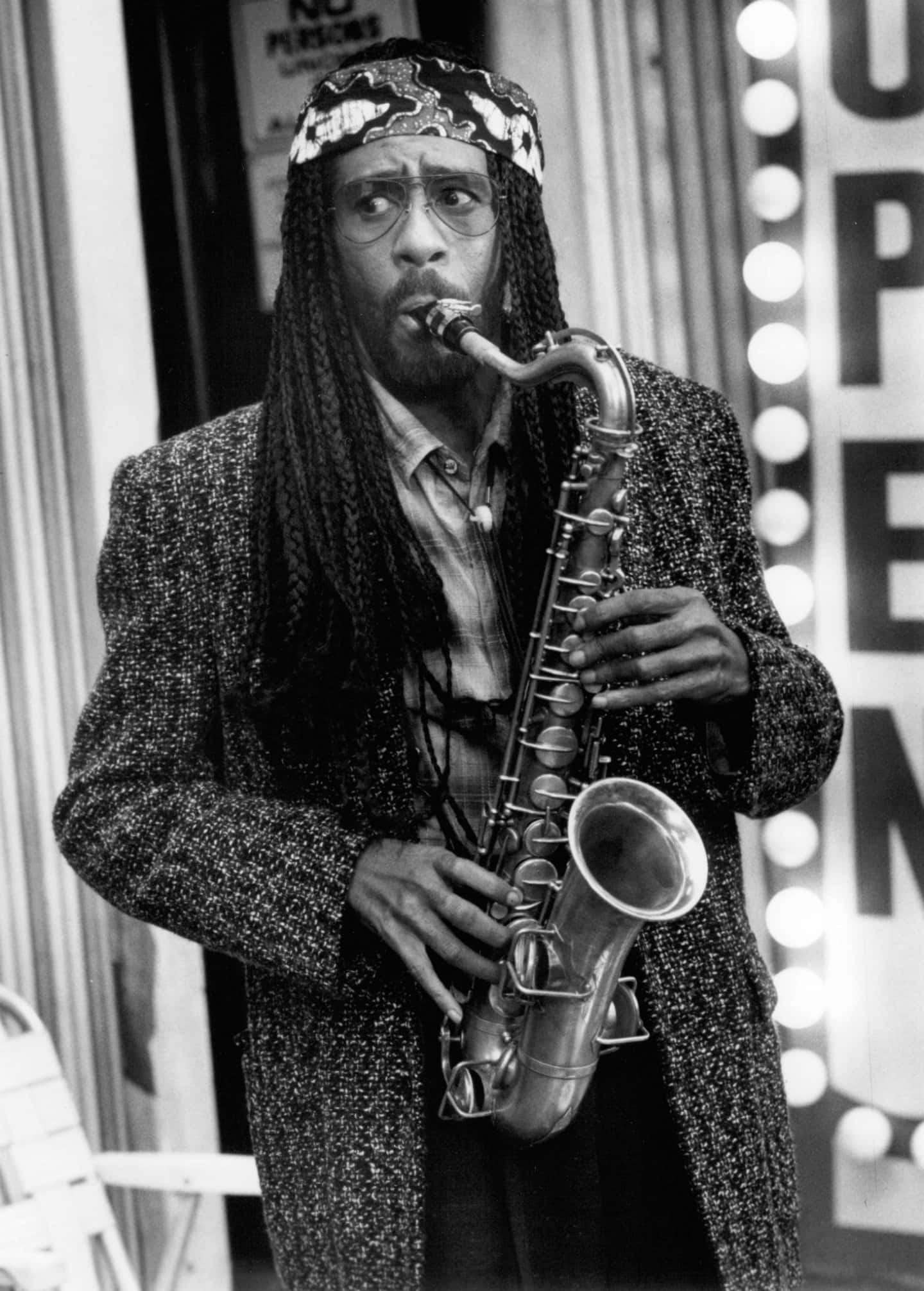 Richard Pryor, saxophone, stage, Full HD Phone Wallpaper