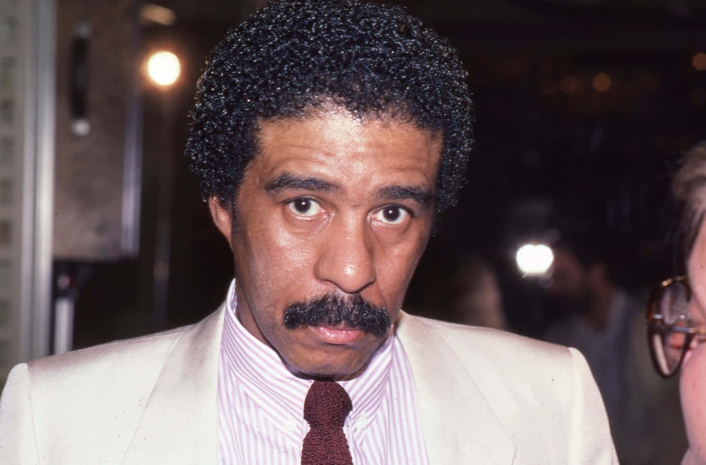 Richard Pryor, white suit, red tie, HD Desktop Wallpaper