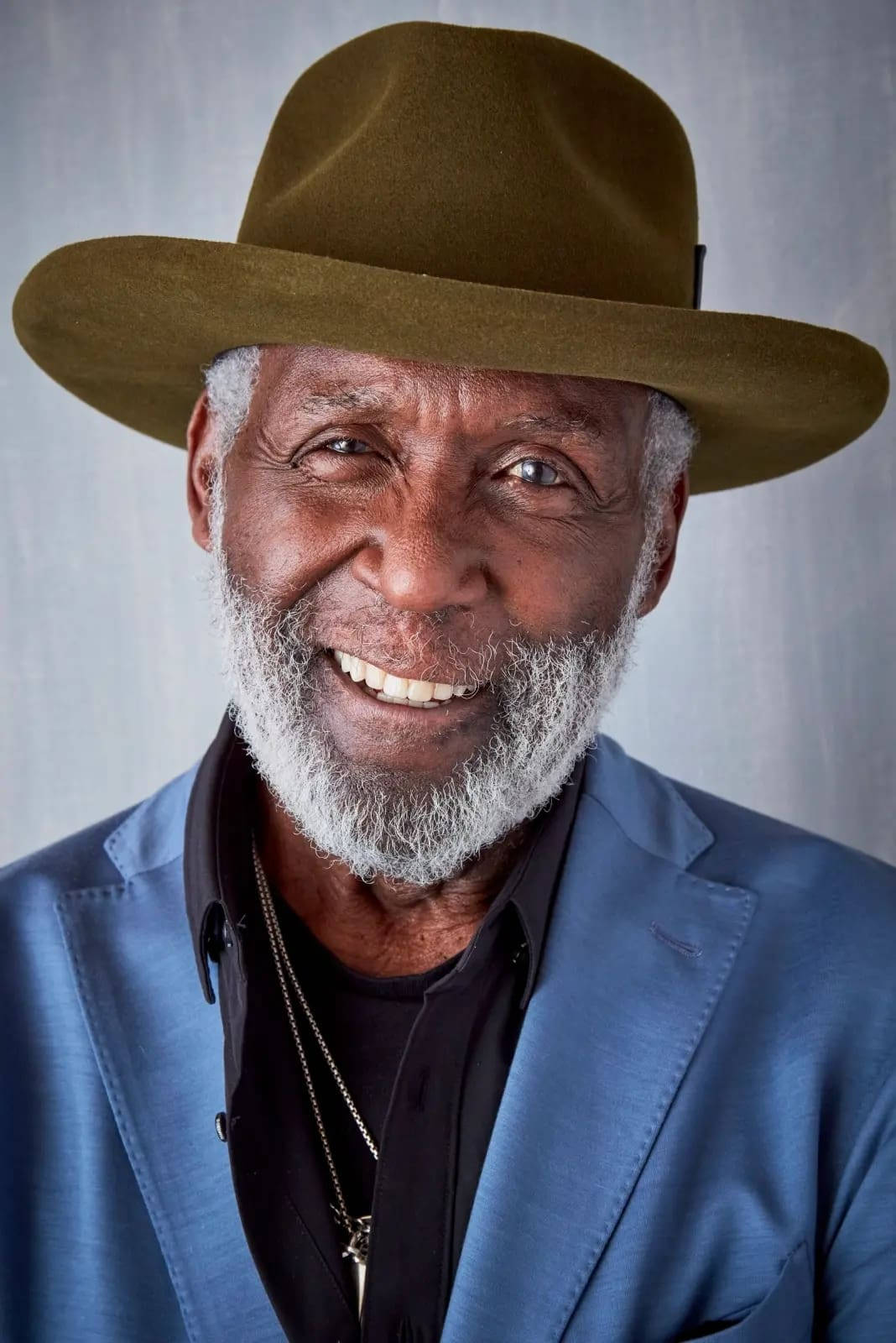 Richard Roundtree, white beard, brown hat, HD Phone Wallpaper