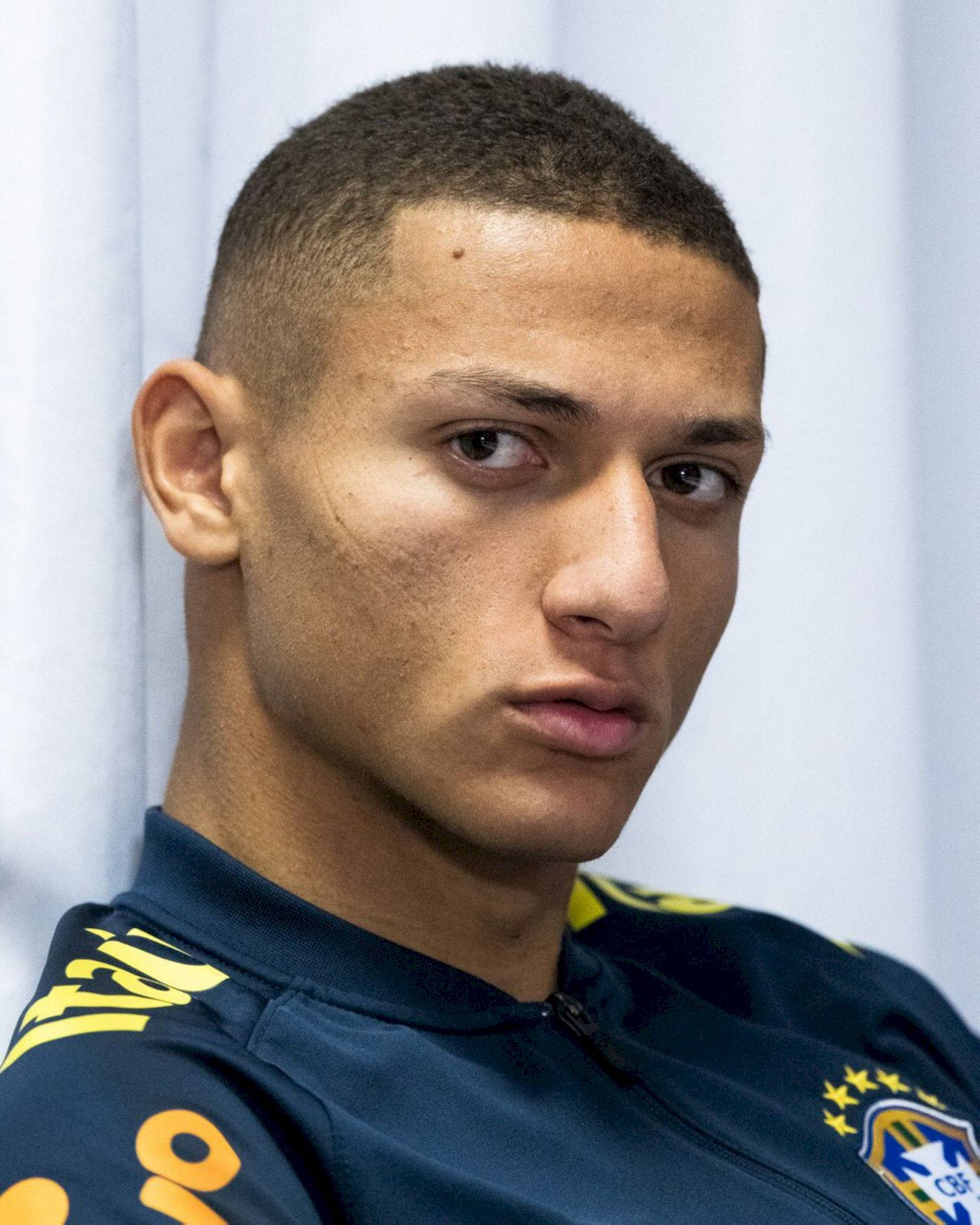 Richarlison De Andrade, navy blue Brazil national team jacket, yellow accents, Full HD Phone Wallpaper