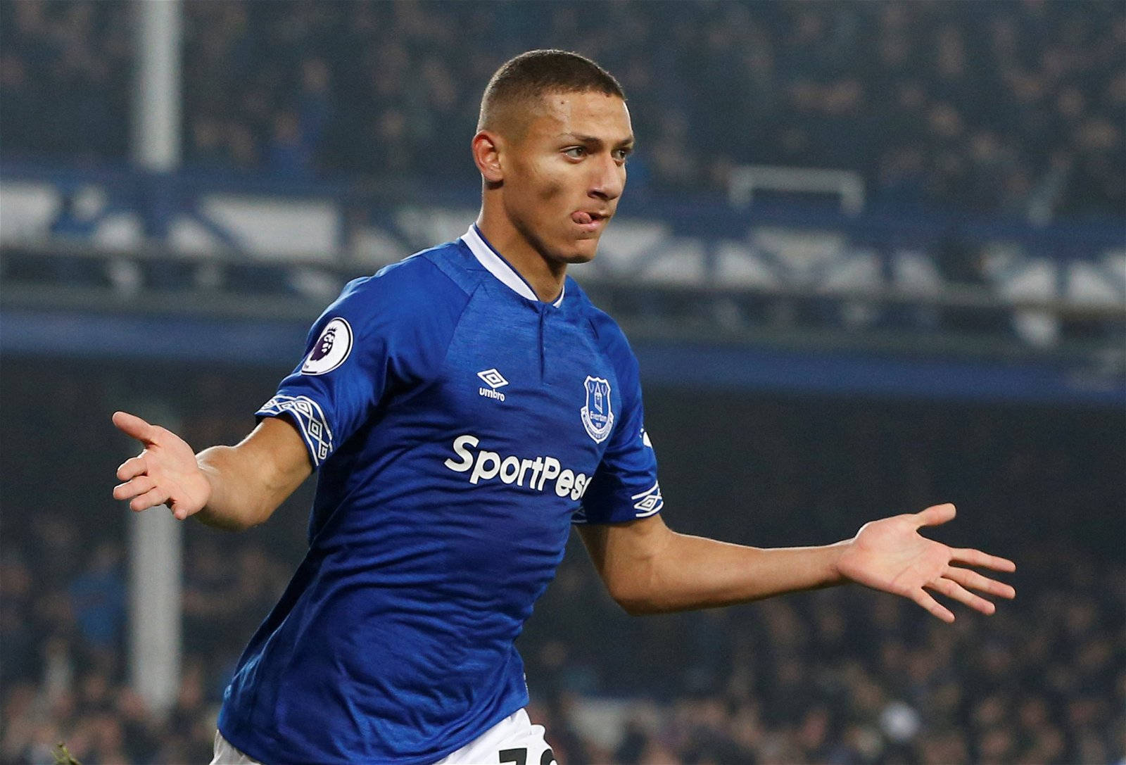 Richarlison De Andrade, blue Everton jersey, stadium pitch, HD Desktop Wallpaper