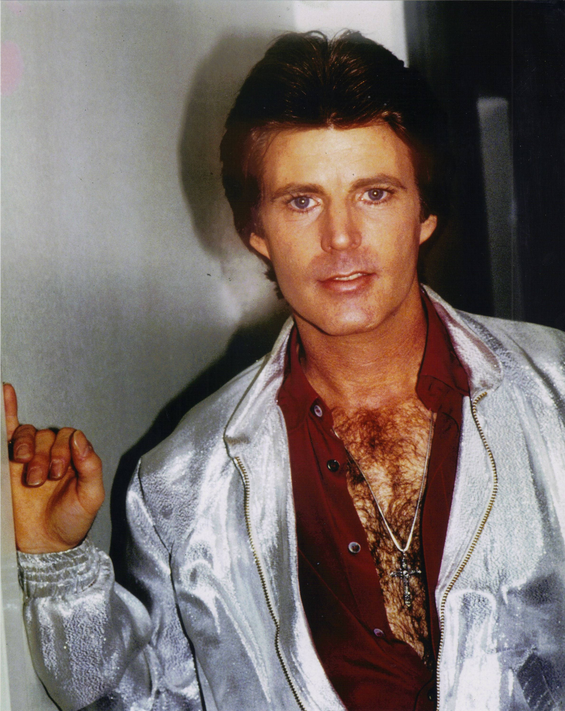 Rick Nelson, silver jacket, red shirt, 2K Phone Wallpaper