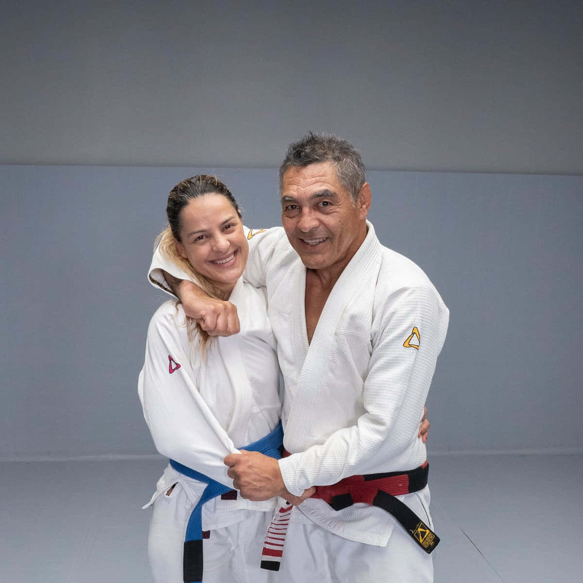 Rickson Gracie, white judo gi, blue belt, SD Desktop Wallpaper