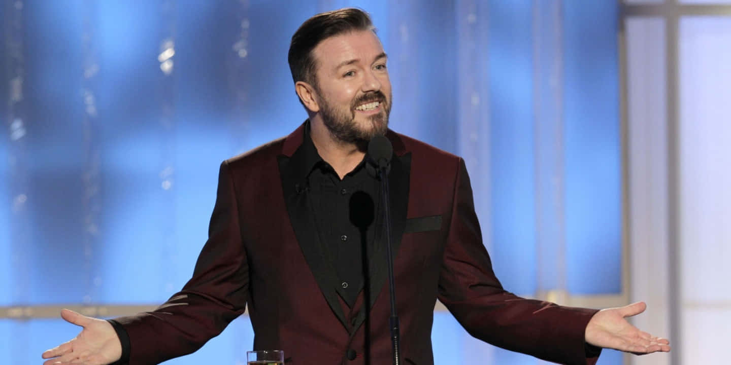 Ricky Gervais, maroon suit, podium, HD Desktop Wallpaper