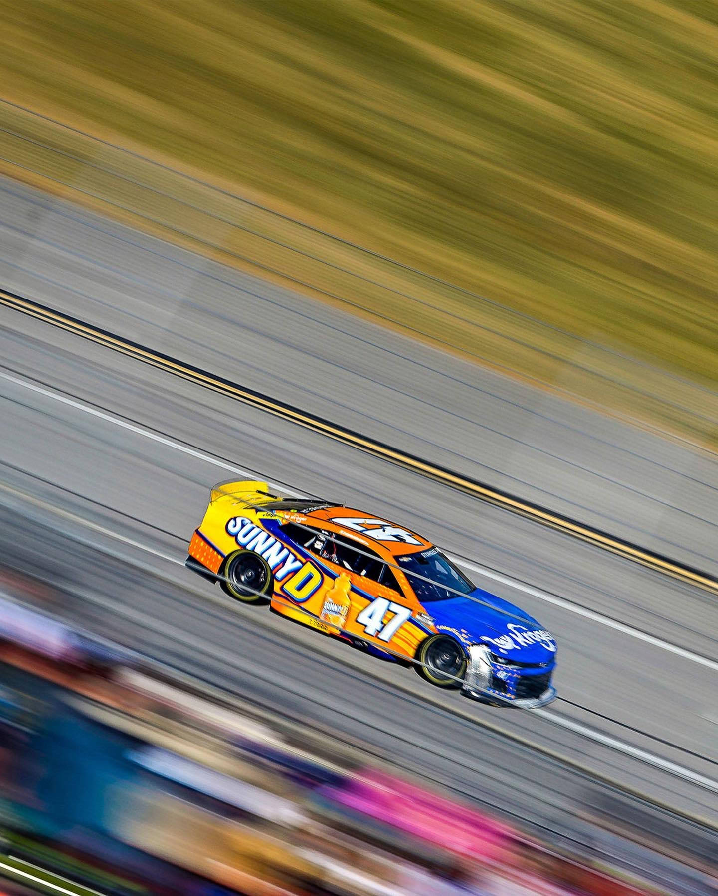 Ricky Stenhouse Jr., NASCAR race car, vibrant blue, HD Phone Wallpaper