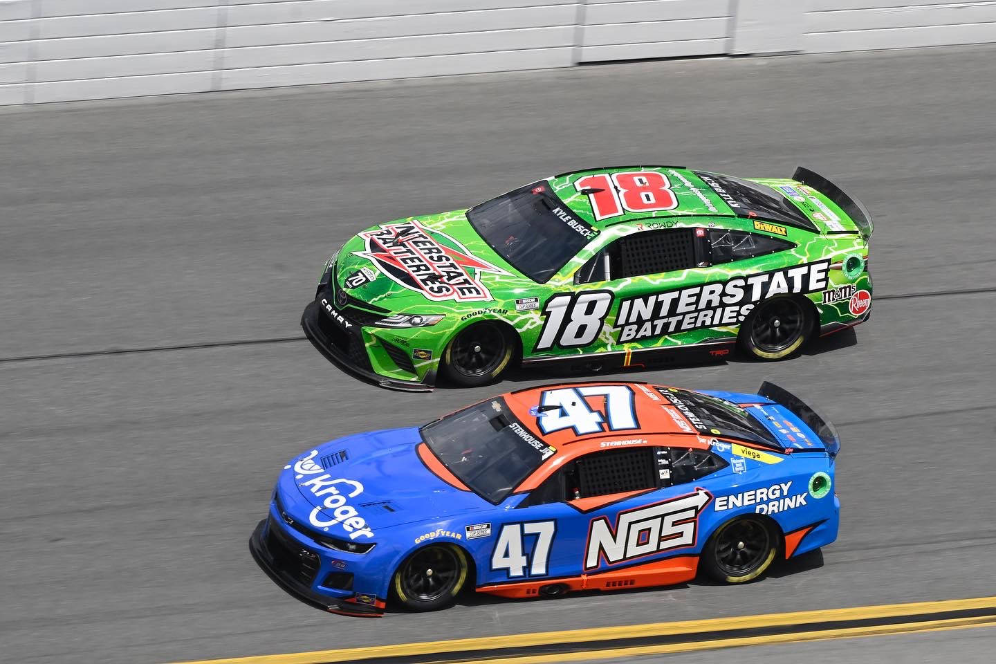 Ricky Stenhouse Jr, green car, number 18, HD Desktop Wallpaper