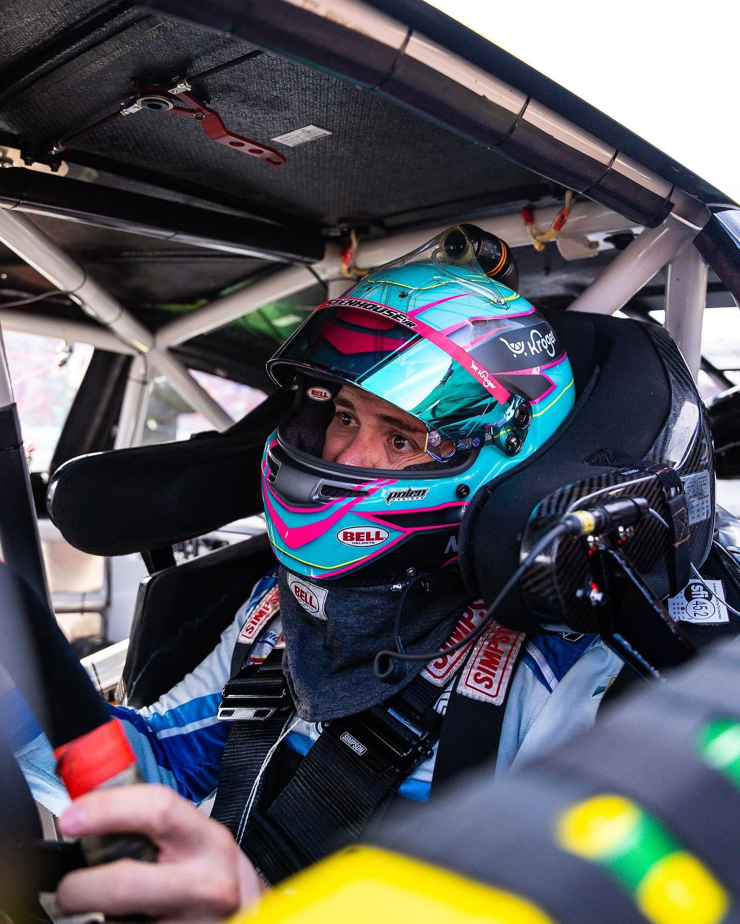 Ricky Stenhouse Jr, race car, vibrant helmet, HD Phone Wallpaper