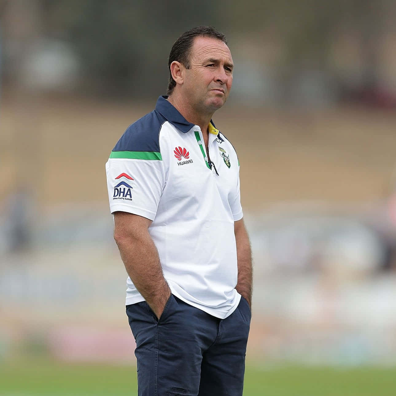 Ricky Stuart, white and navy polo shirt, grassy field, HD Desktop Wallpaper